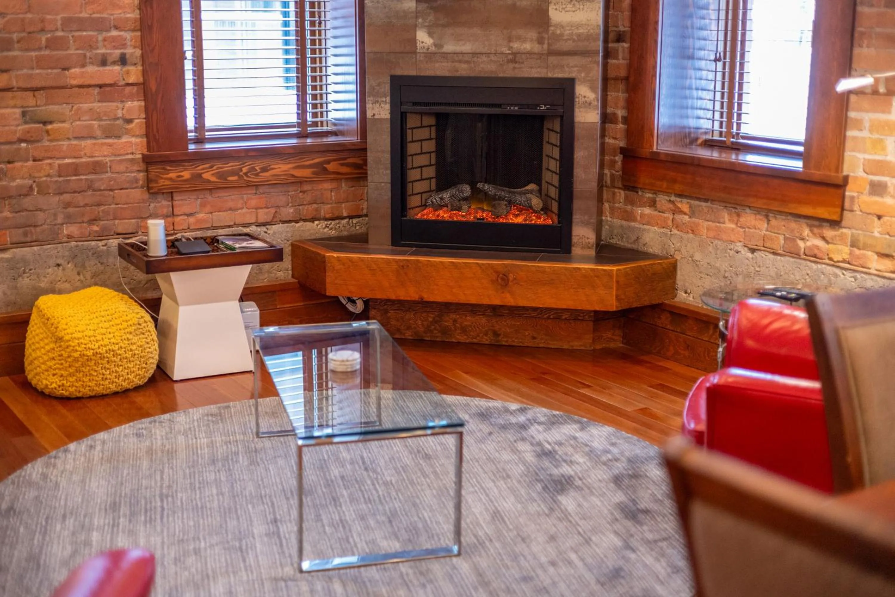 901 by Fernie Central Reservations