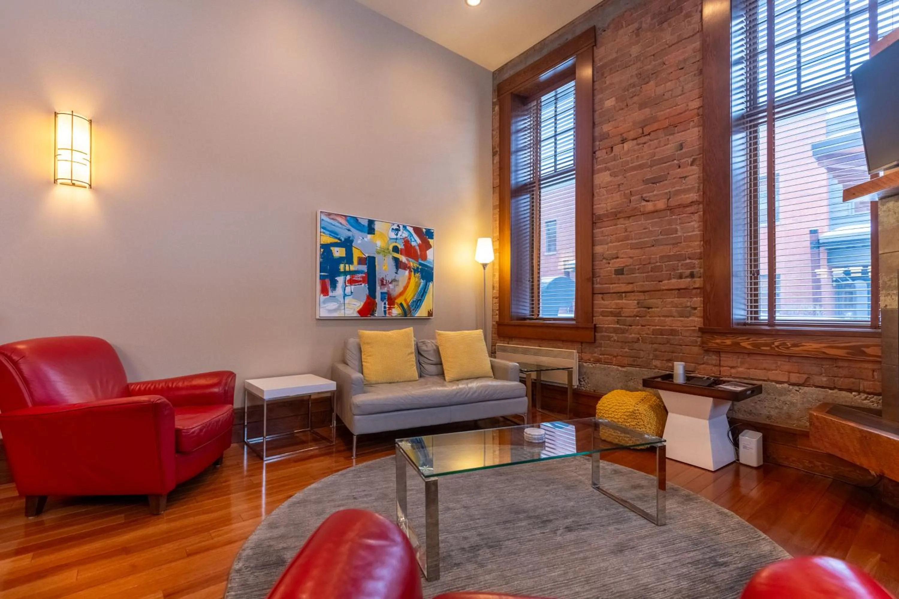 901 by Fernie Central Reservations