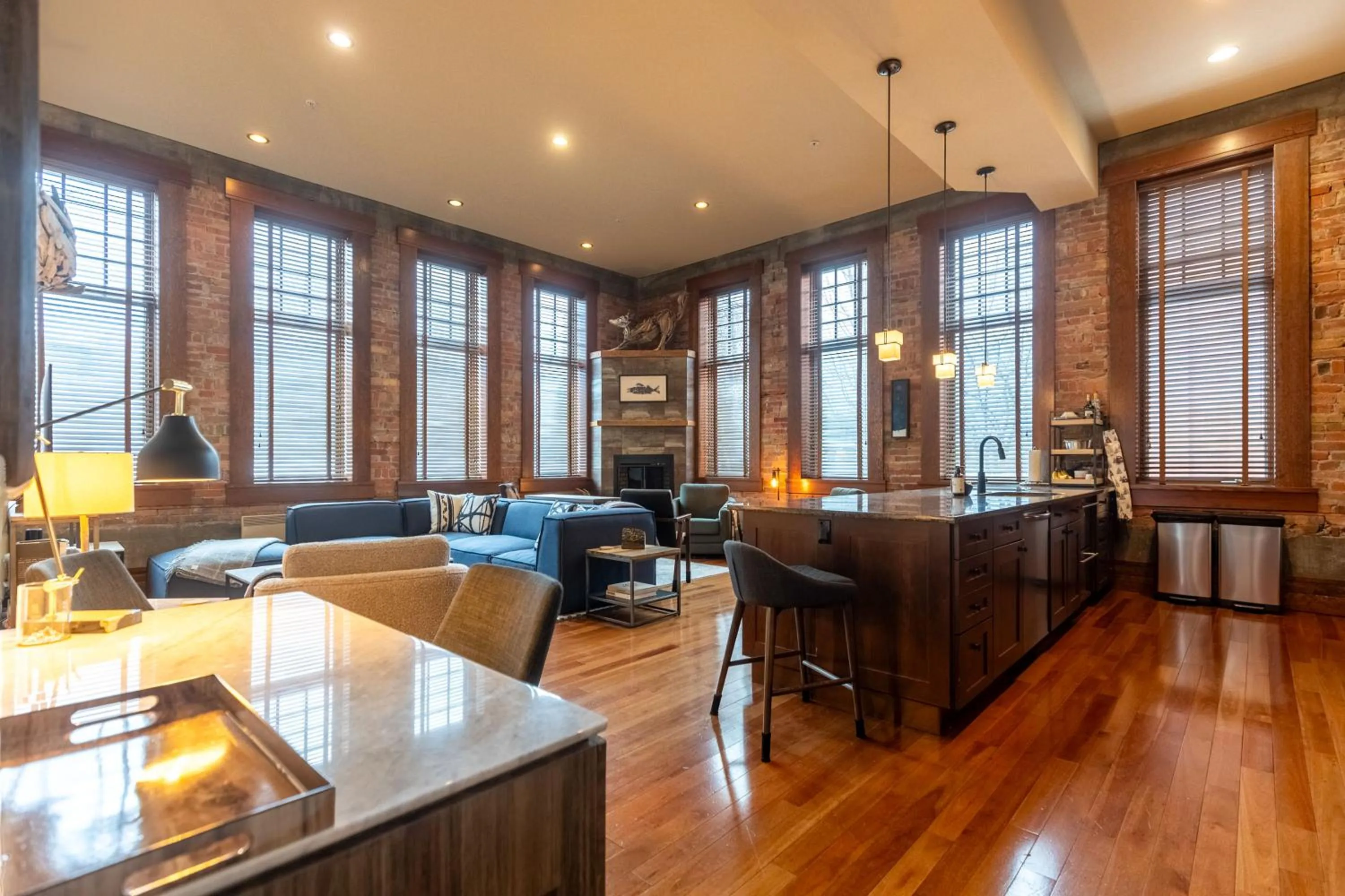 901 by Fernie Central Reservations