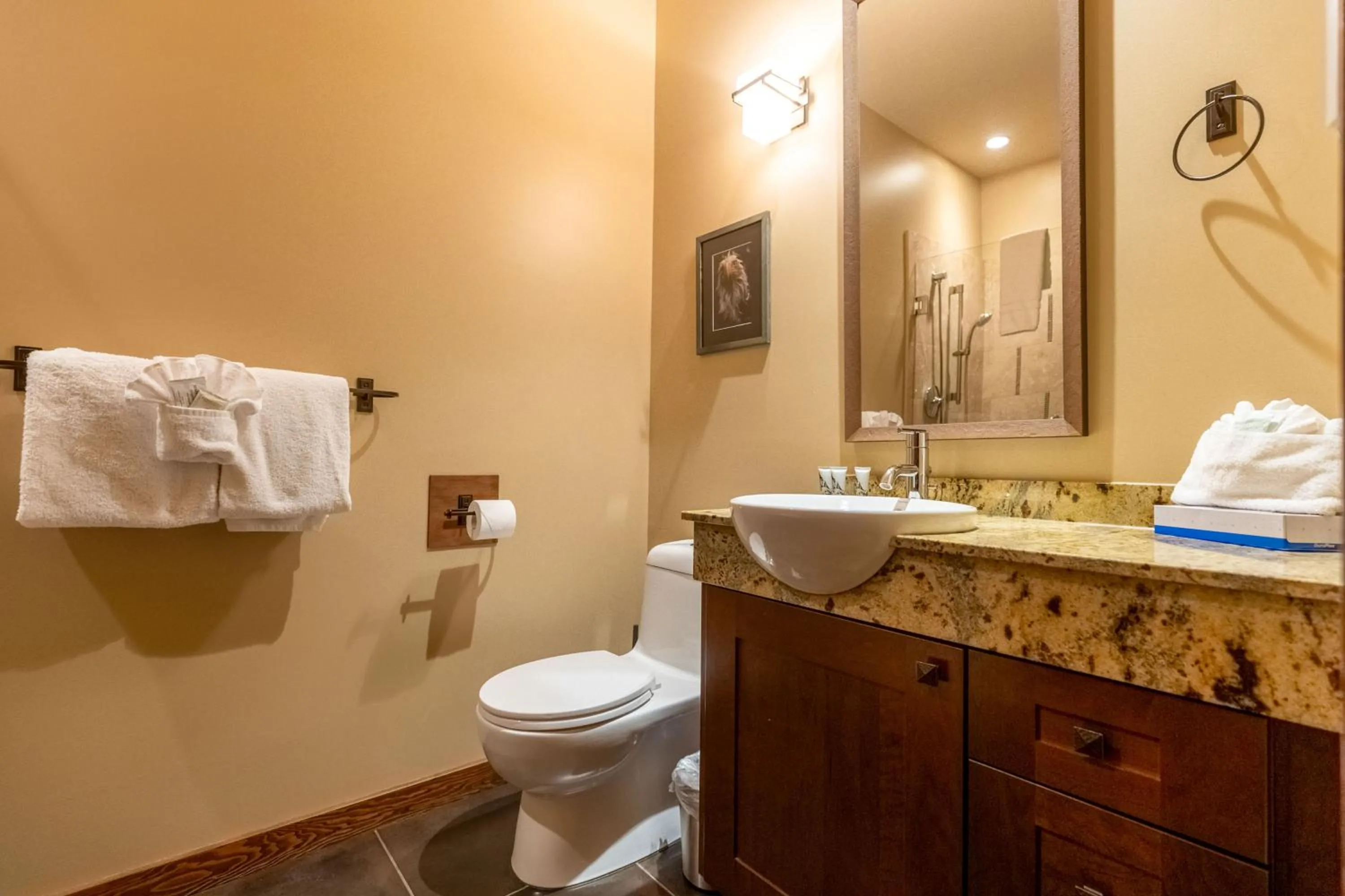 901 by Fernie Central Reservations