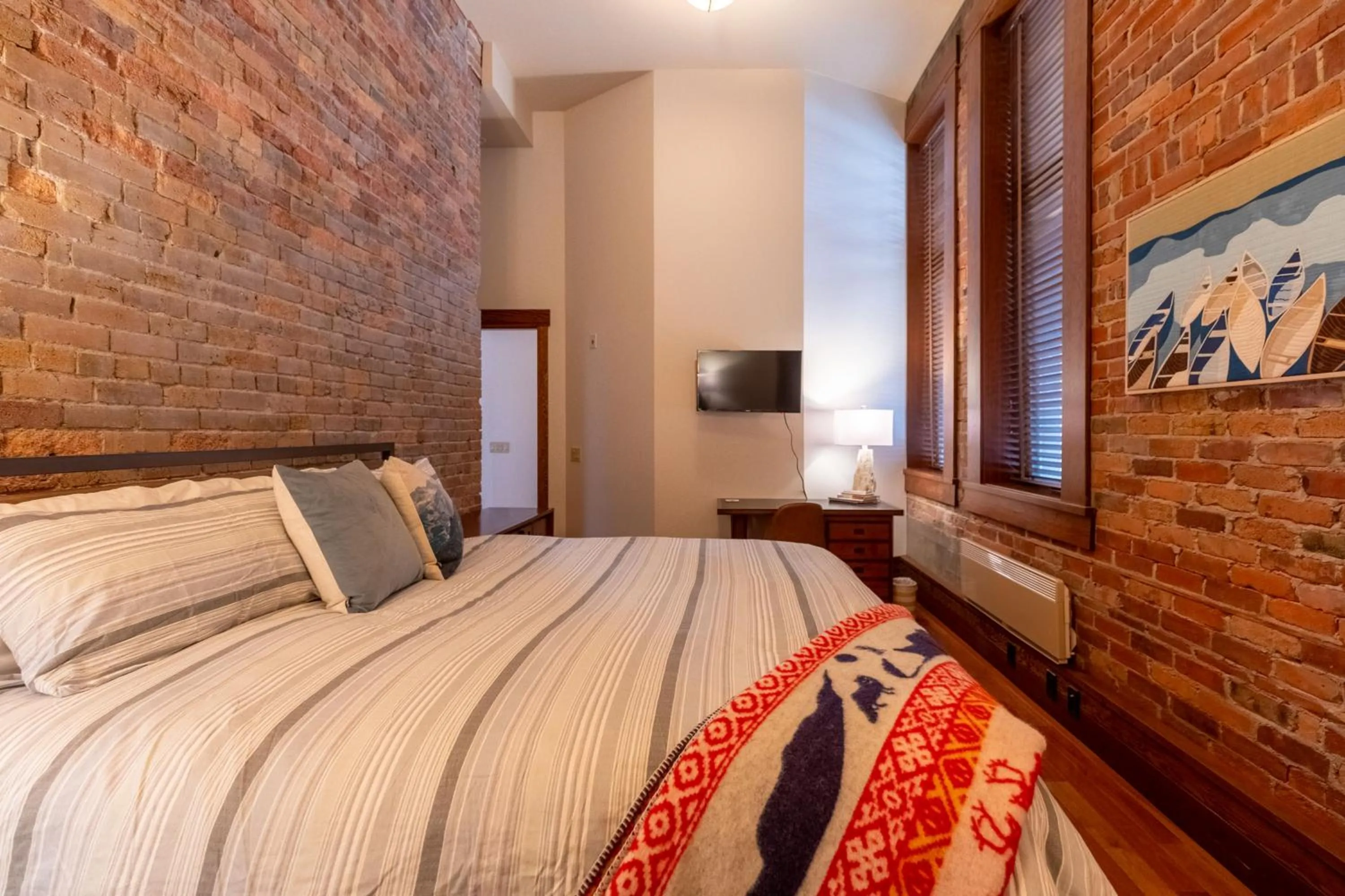 Bed in 901 by Fernie Central Reservations