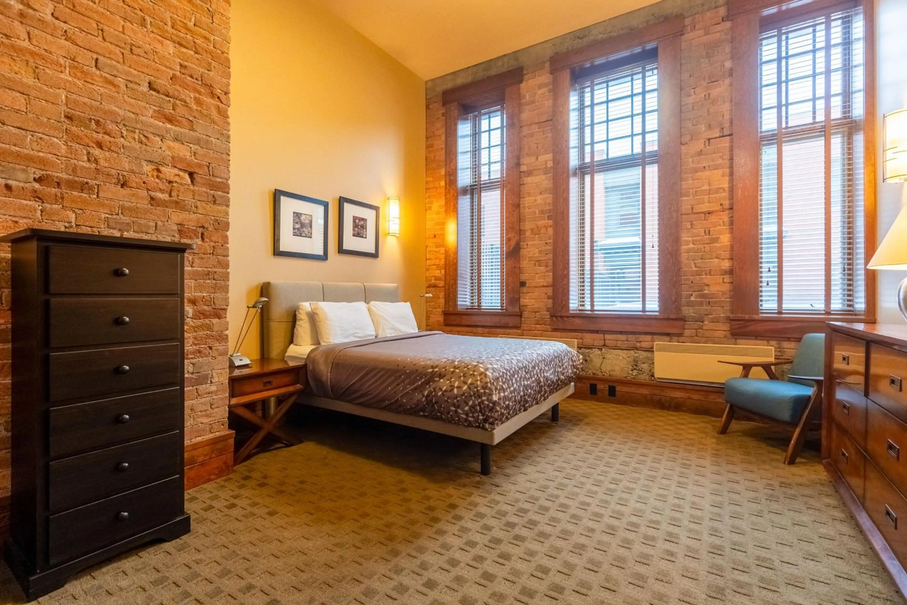 Bed in 901 by Fernie Central Reservations