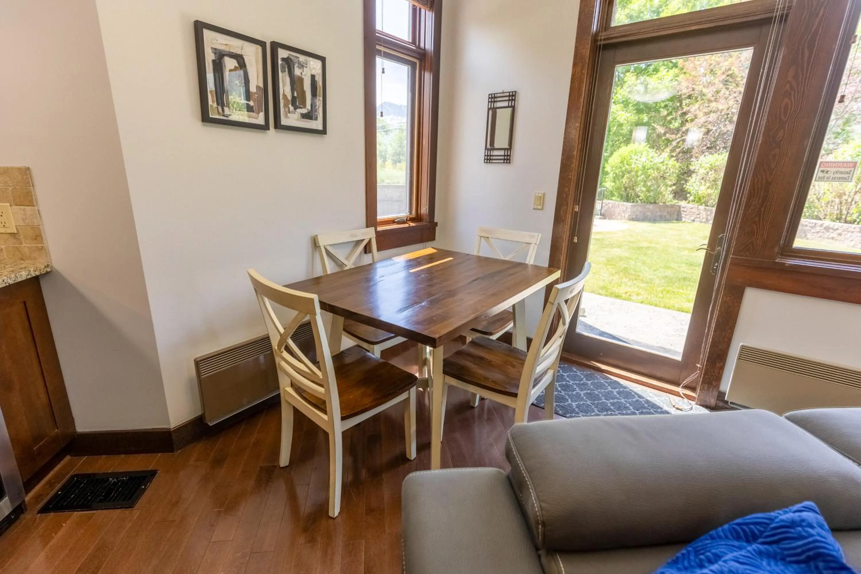 901 by Fernie Central Reservations