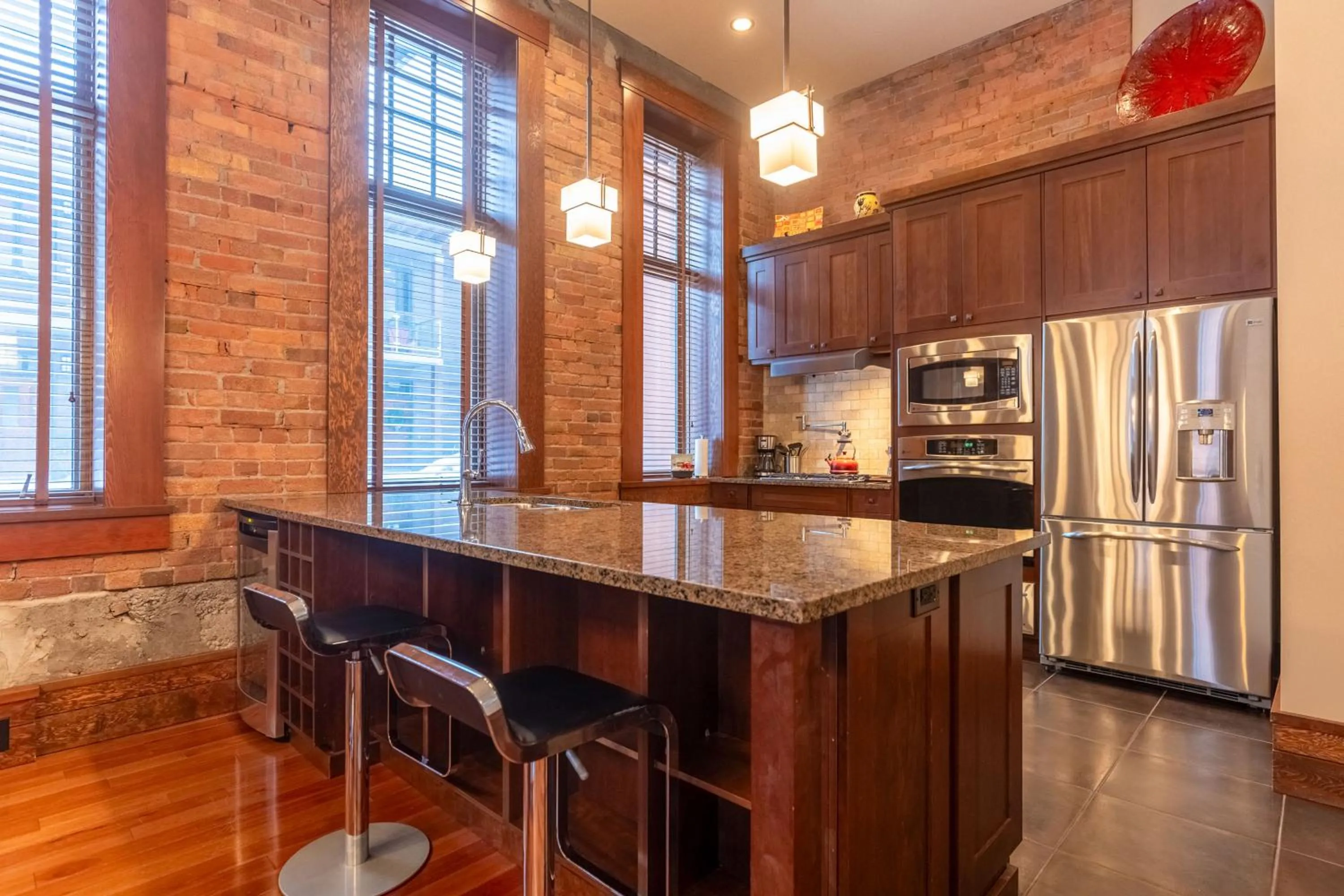 901 by Fernie Central Reservations