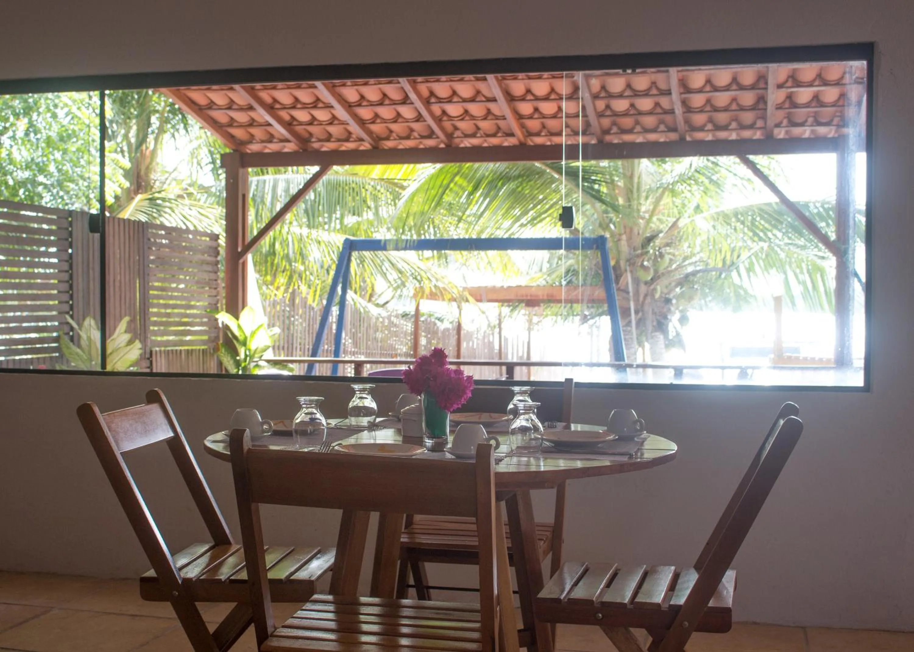 Restaurant/places to eat in Pedacinho do Paraiso Pousada