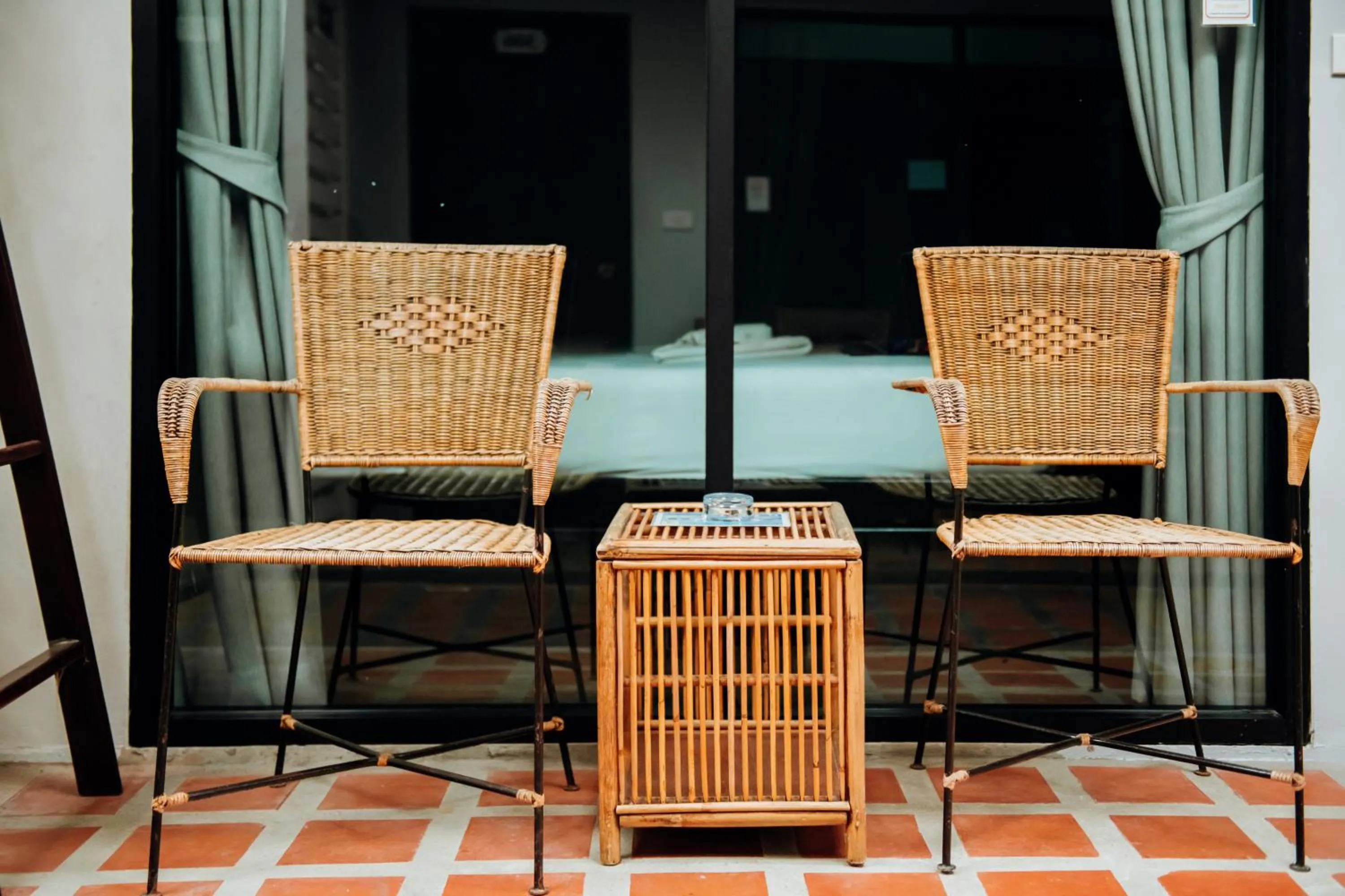 Seating area in Ibiza House Phi Phi