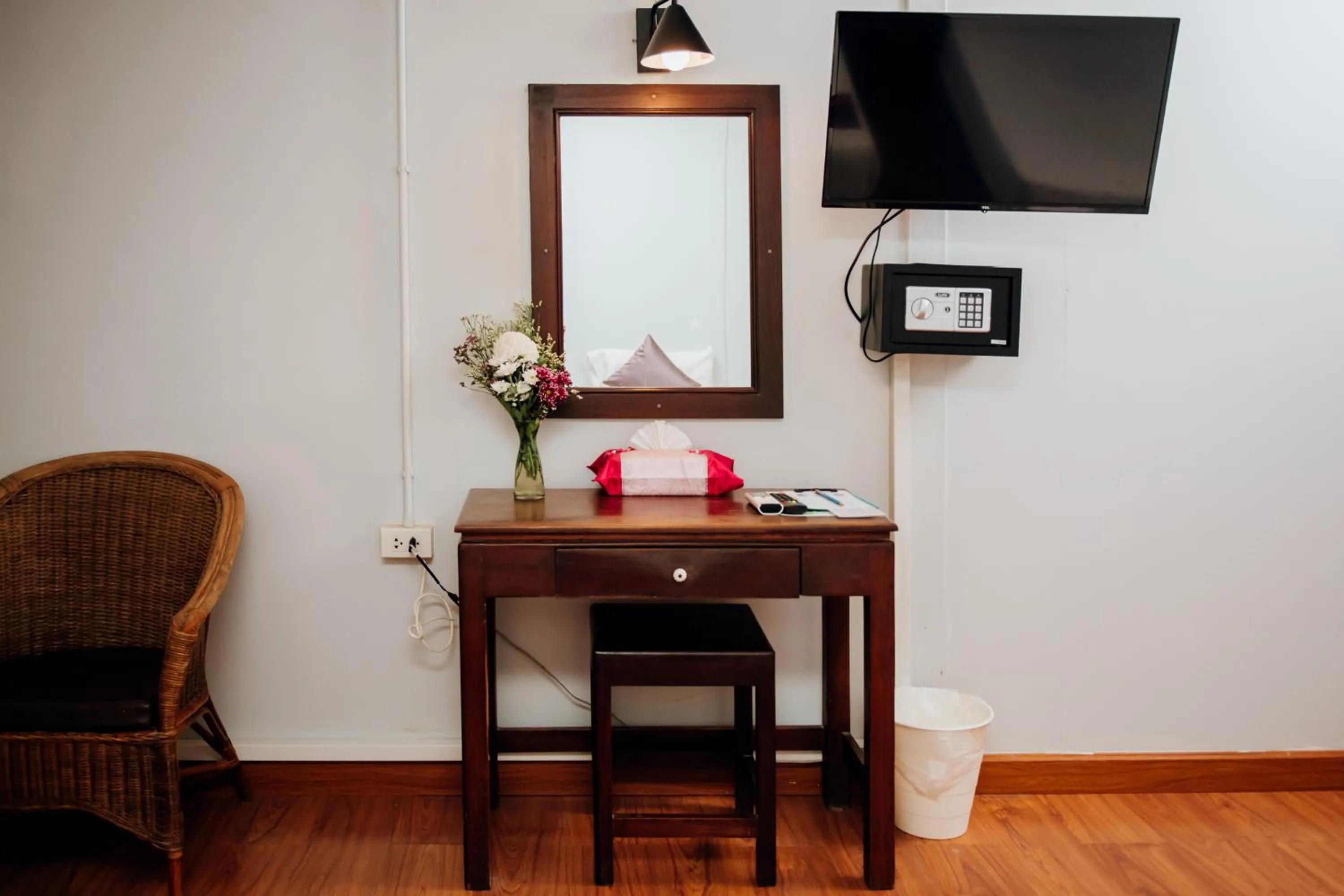 TV and multimedia in Ibiza House Phi Phi