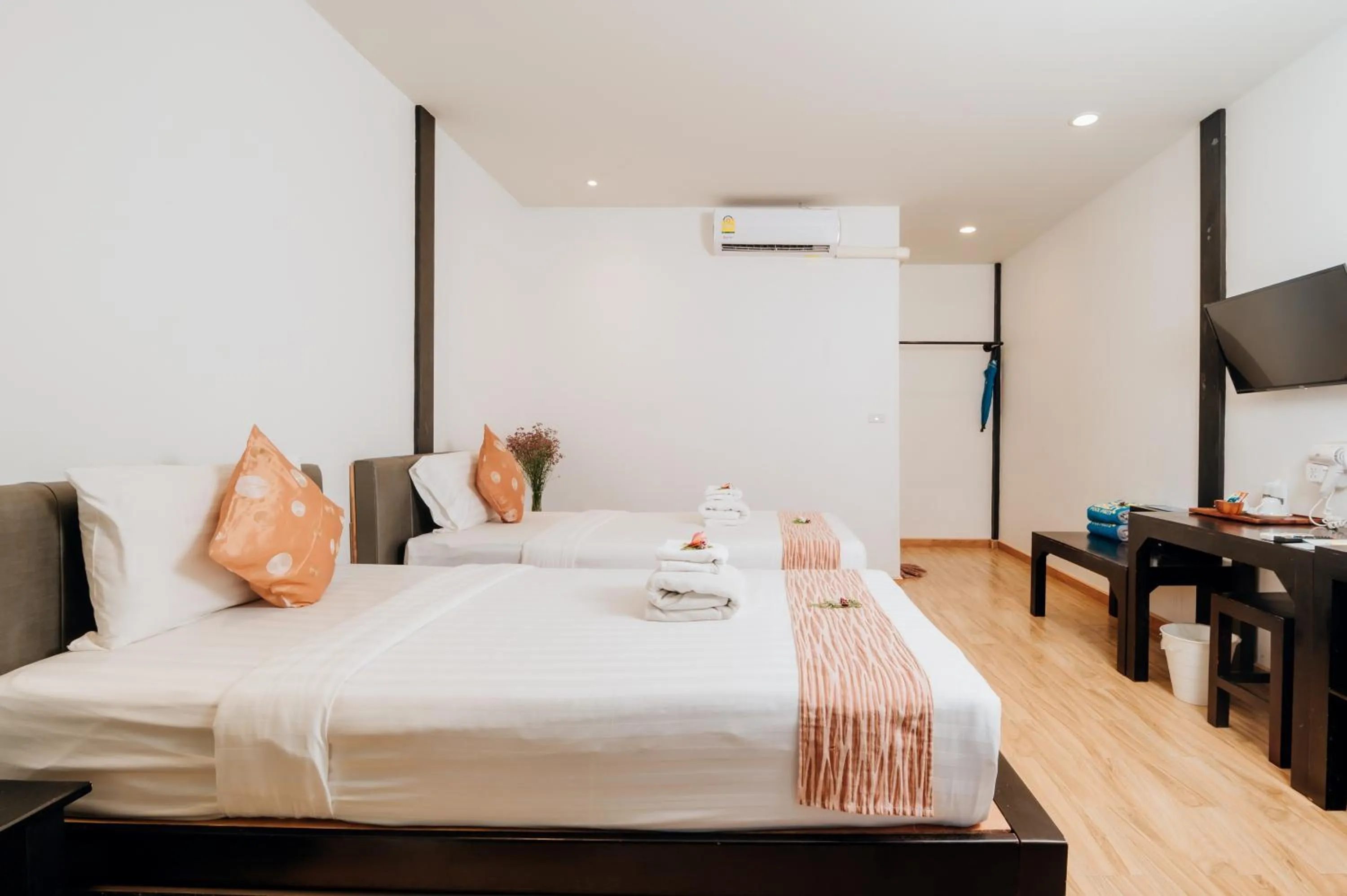 Bed in Ibiza House Phi Phi