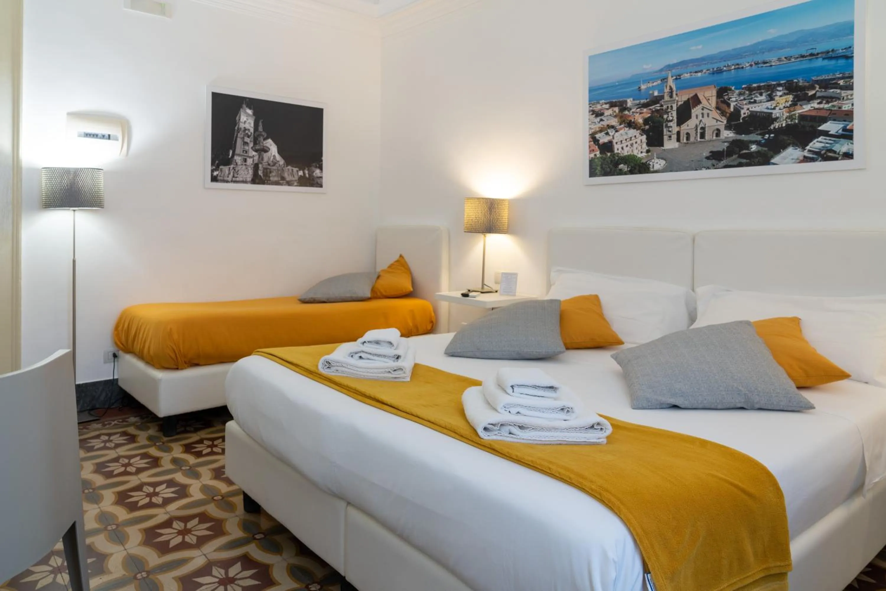 Photo of the whole room, Bed in Le Stanze di Piazza Cairoli