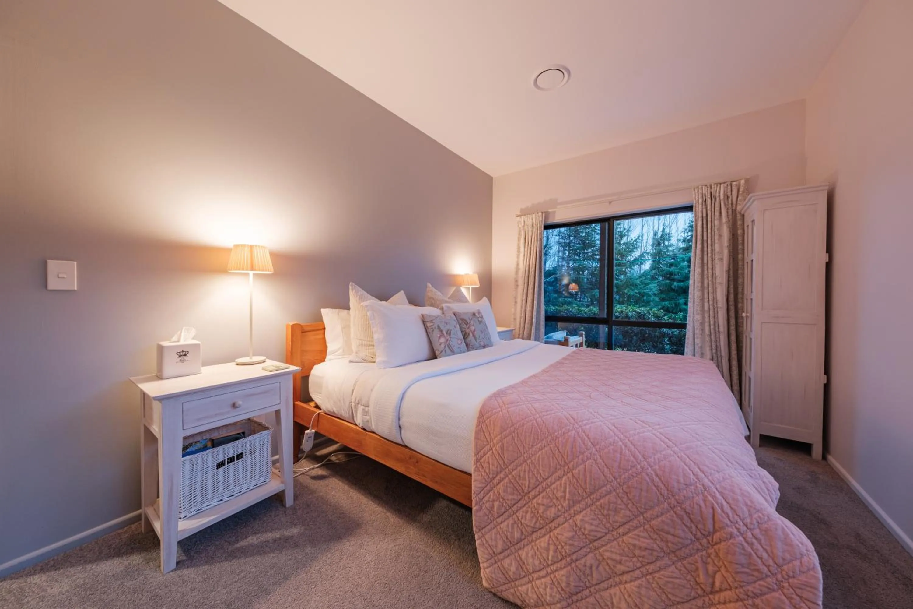 Bedroom, Bed in Amuri Estate Luxury Lodge
