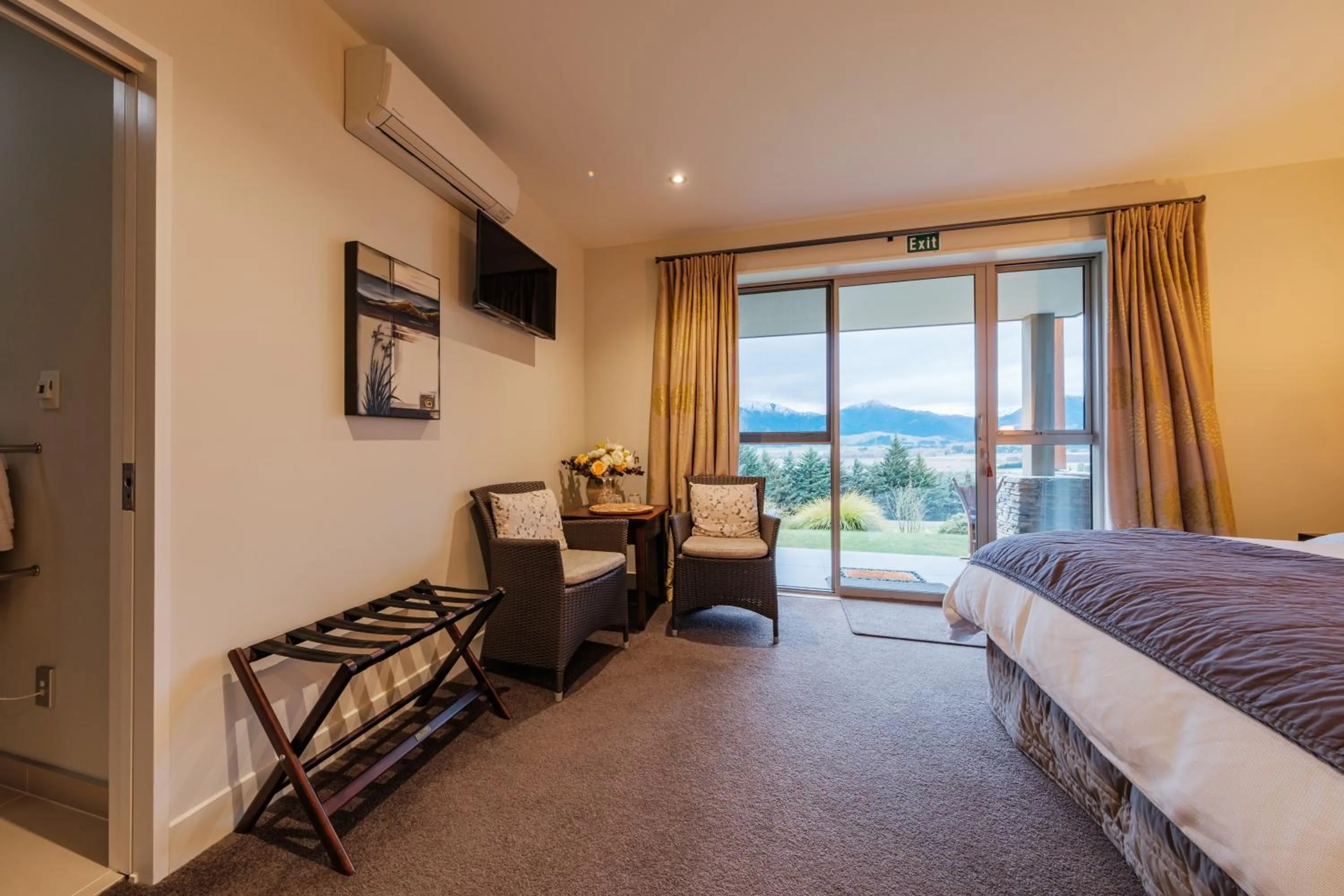Bedroom, Bed in Amuri Estate Luxury Lodge