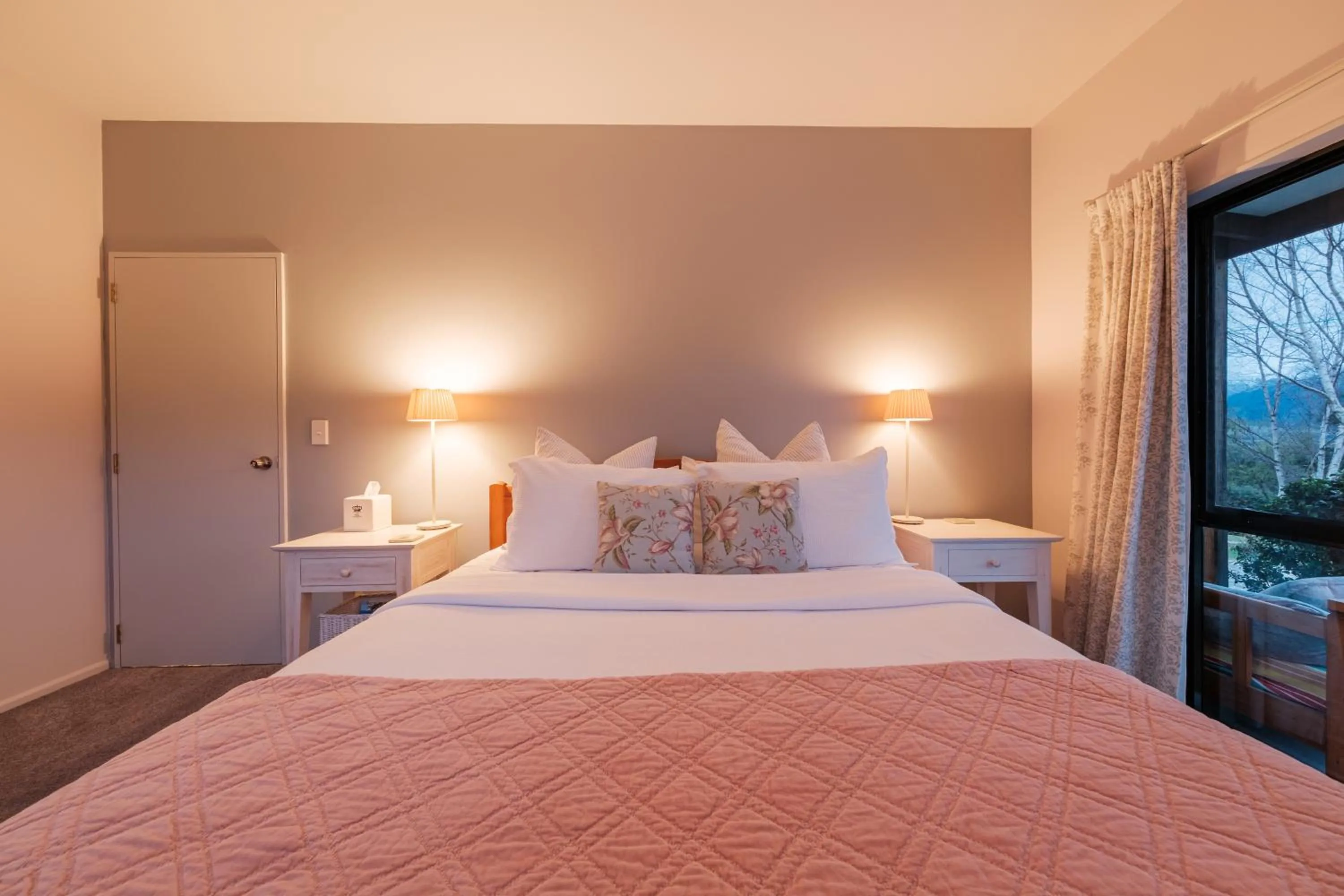 Bedroom, Bed in Amuri Estate Luxury Lodge