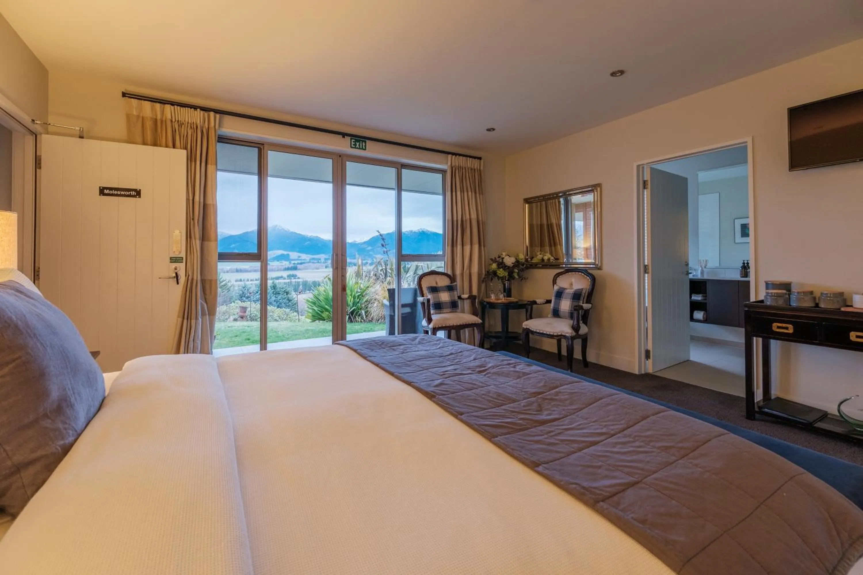 Bedroom, Bed in Amuri Estate Luxury Lodge