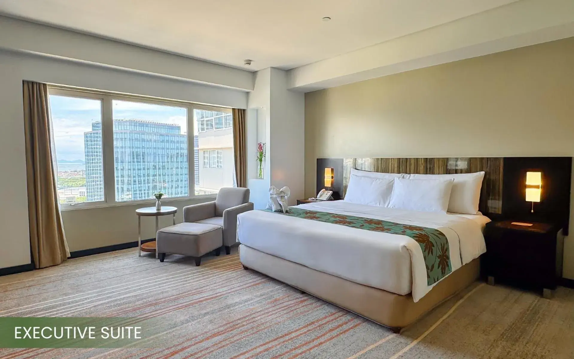 Bedroom, Bed in Acacia Hotel Manila Bedroom, Bed in Acacia Hotel Manila