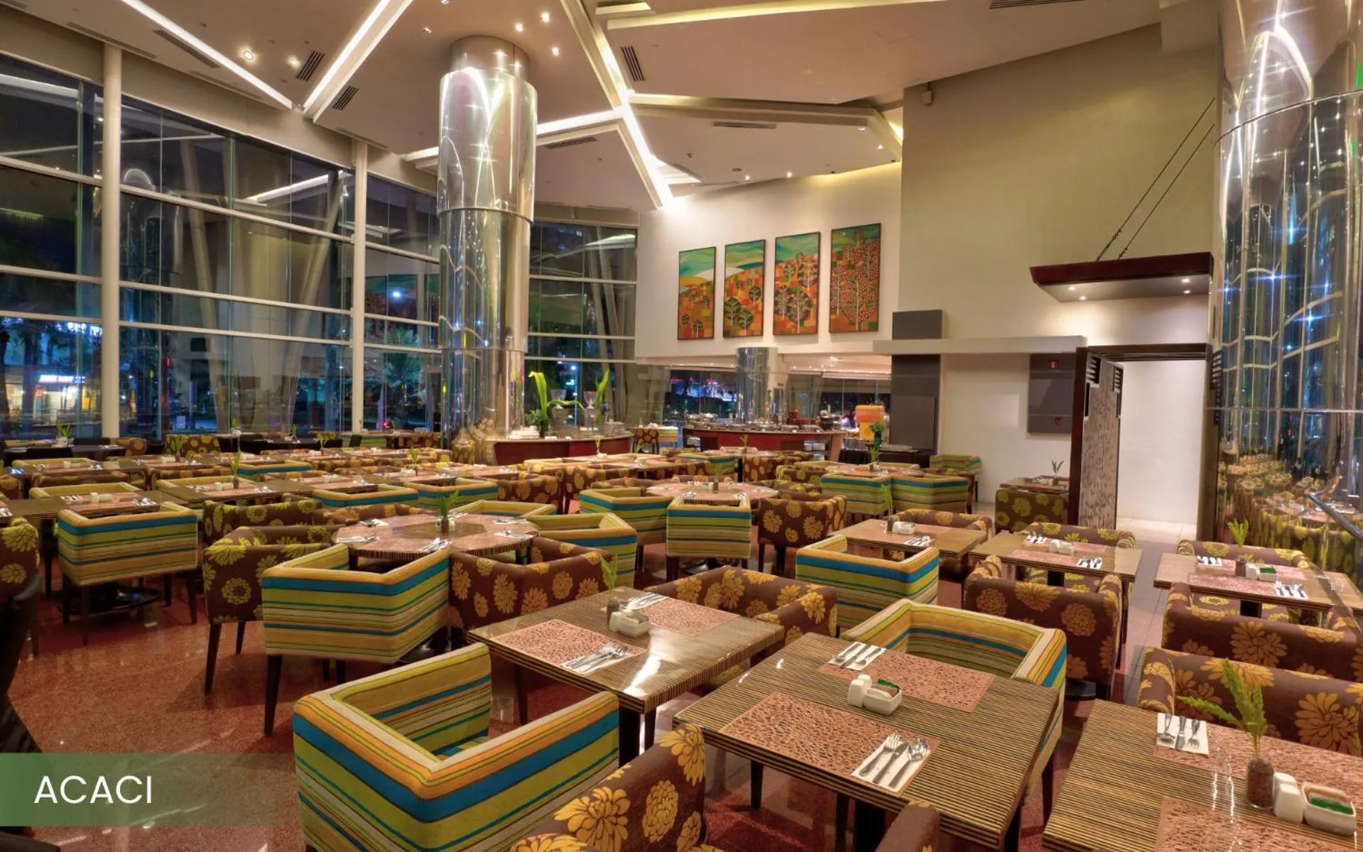 Restaurant/places to eat in Acacia Hotel Manila