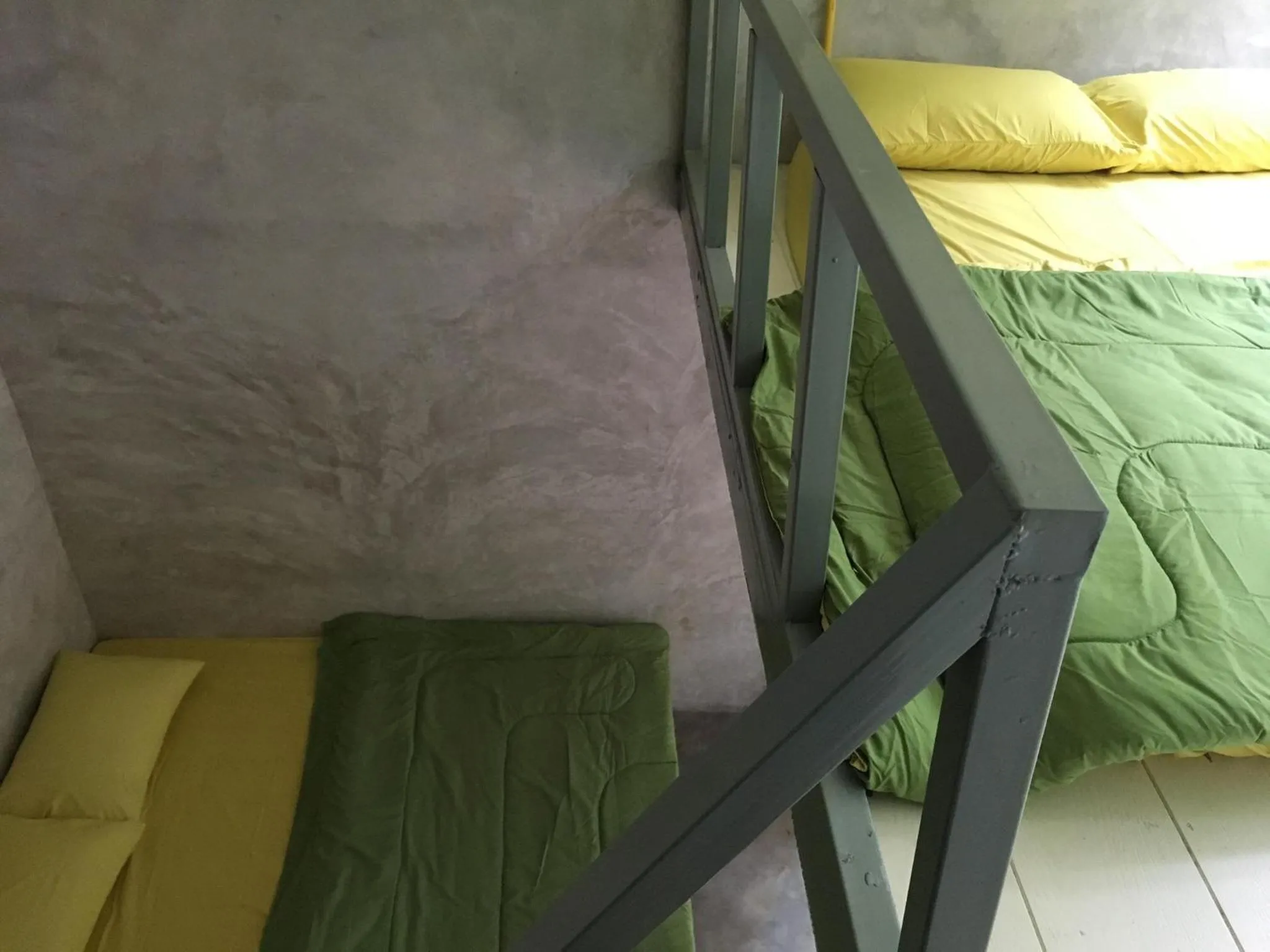 Bed in BeachBox@Koh Сhang