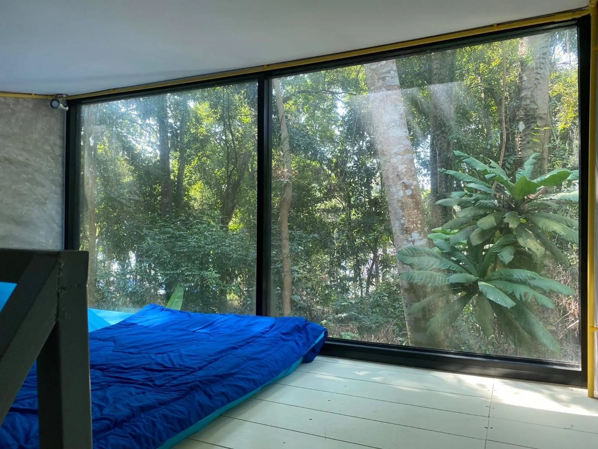 Bed in BeachBox@Koh Сhang