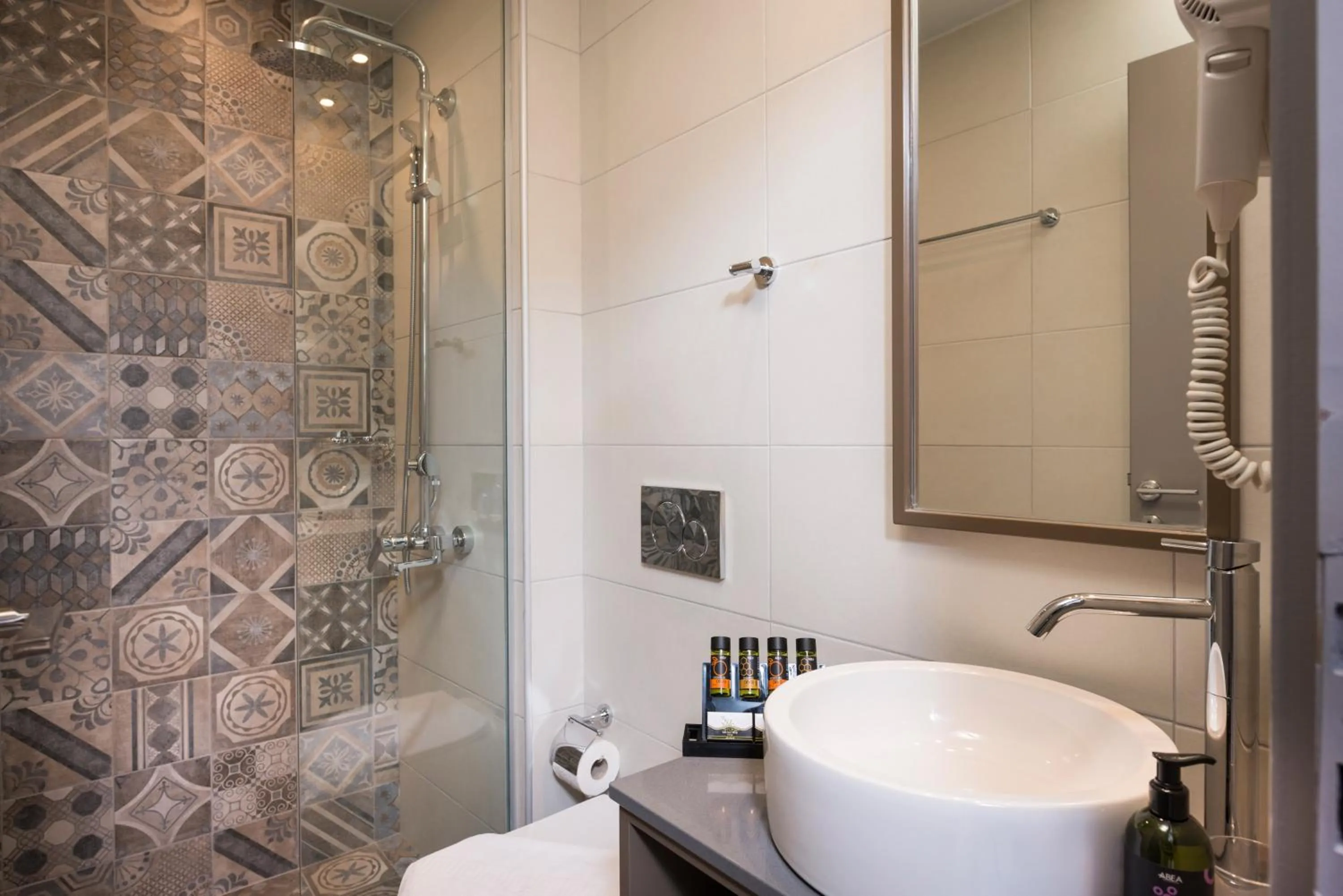 Shower in IRINI STALOS Apartments