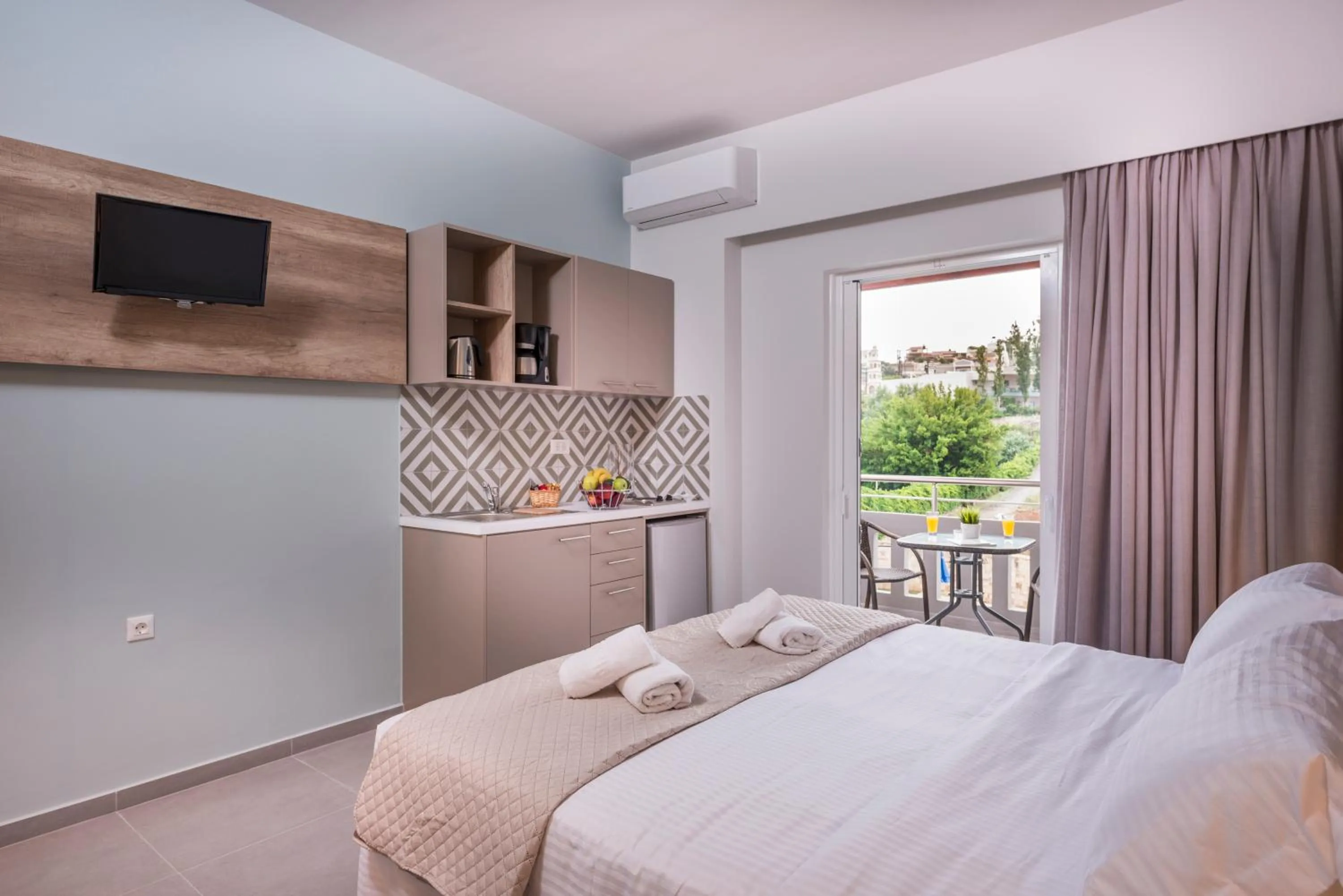 Photo of the whole room, Bed in IRINI STALOS Apartments