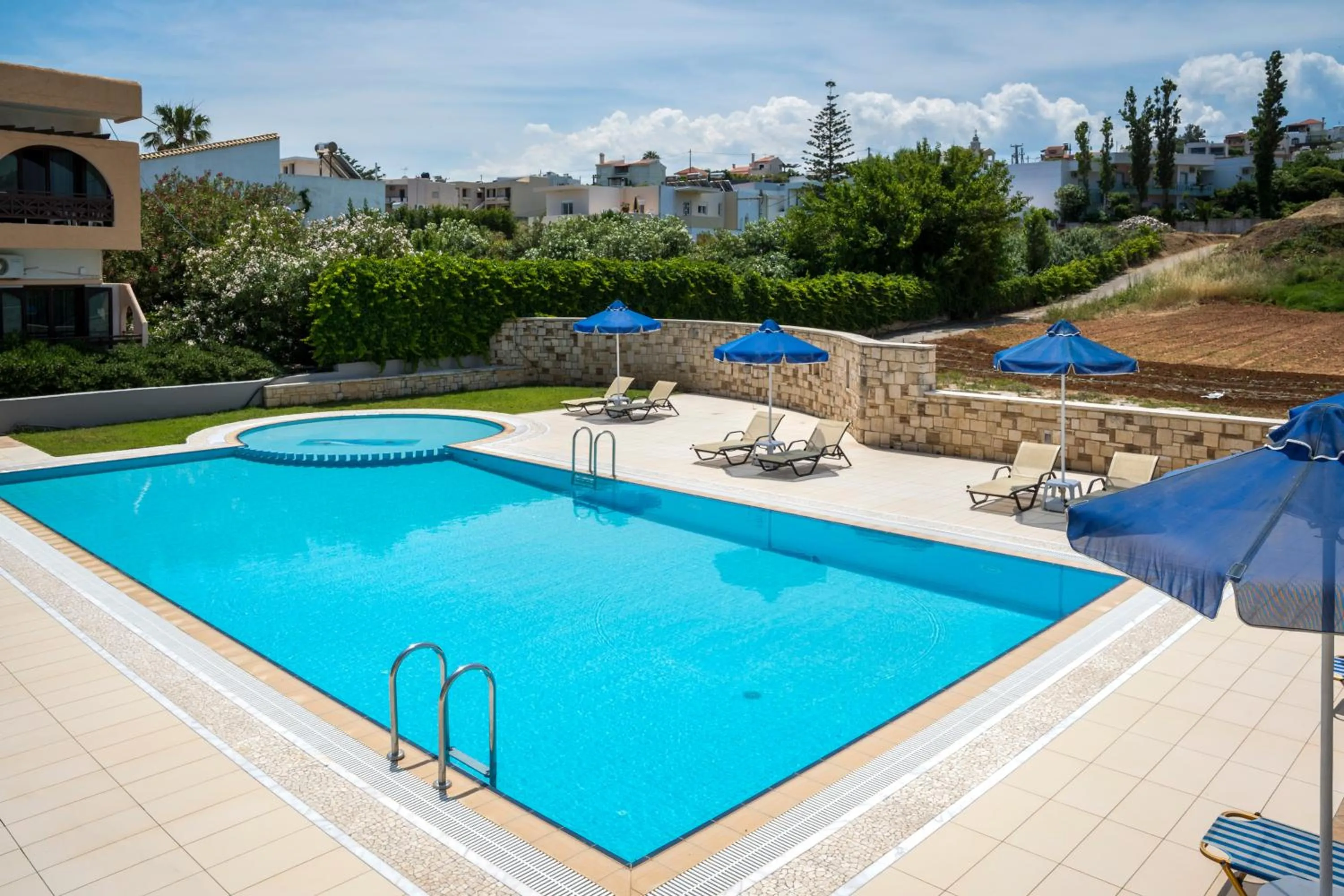 Property building in IRINI STALOS Apartments