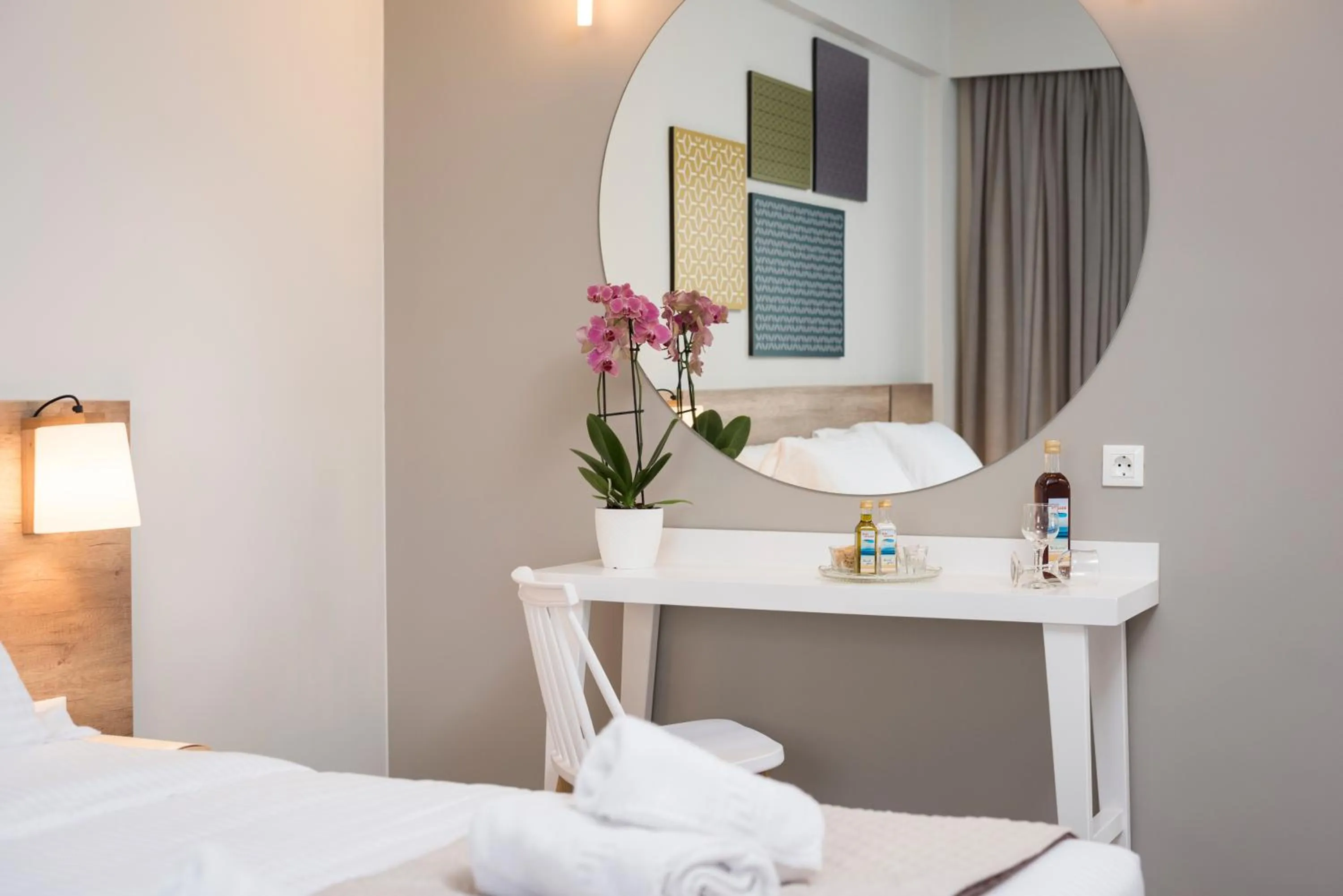 Decorative detail, Bed in IRINI STALOS Apartments