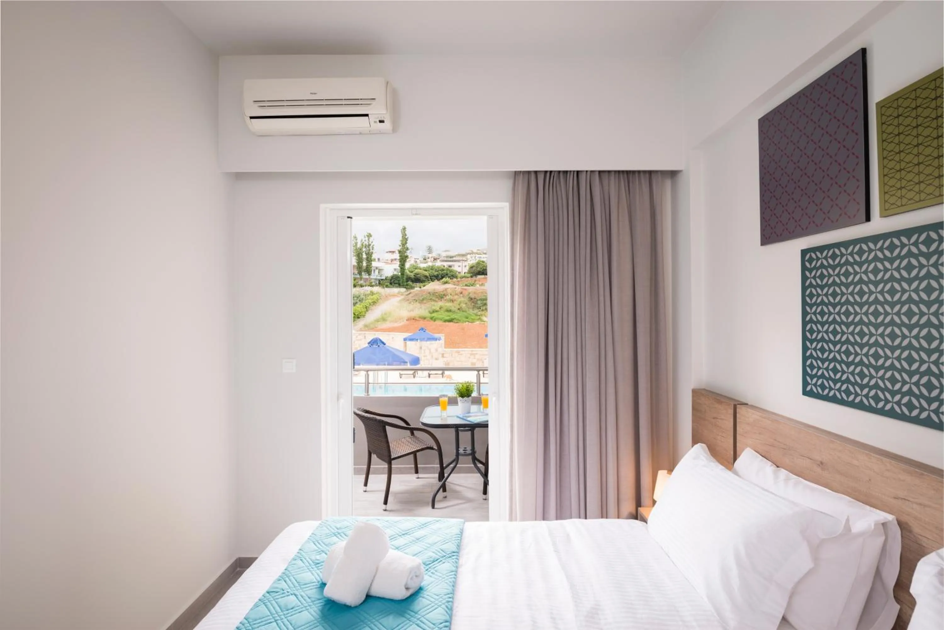 Decorative detail, Bed in IRINI STALOS Apartments