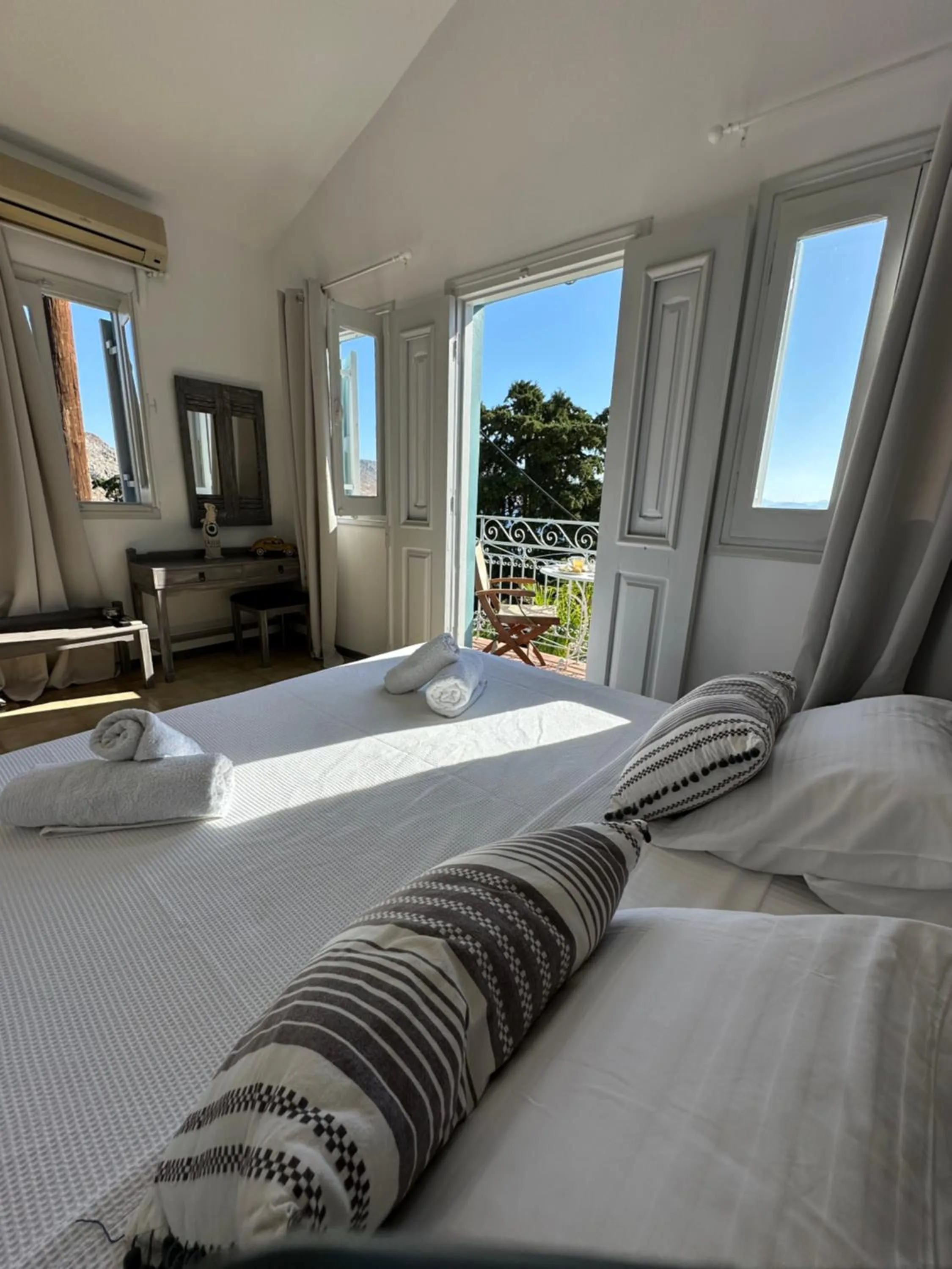 Bedroom, Bed in Niriides Hotel Apartments