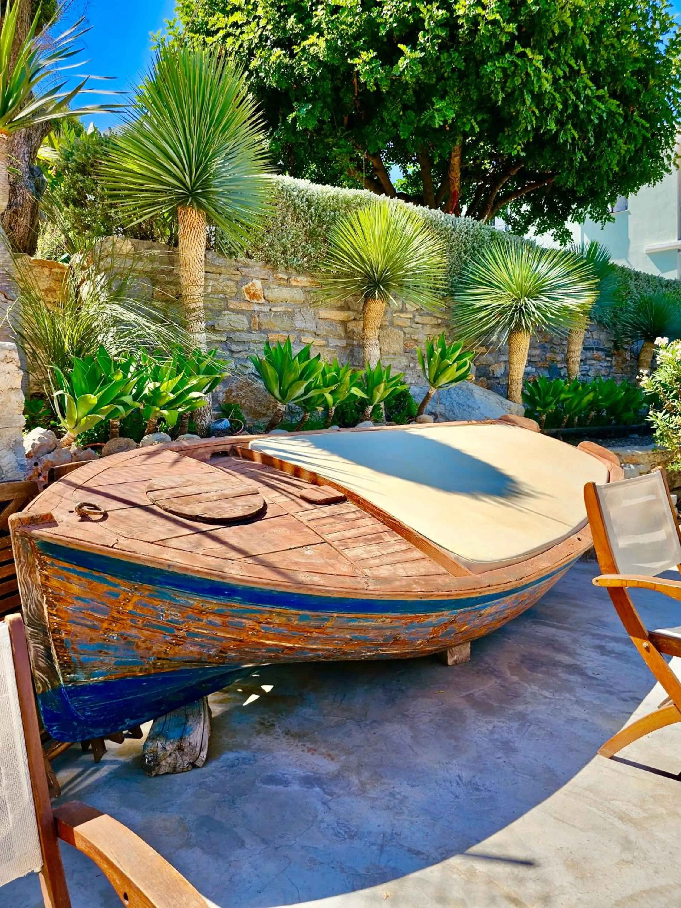 Seating area in Niriides Hotel Apartments