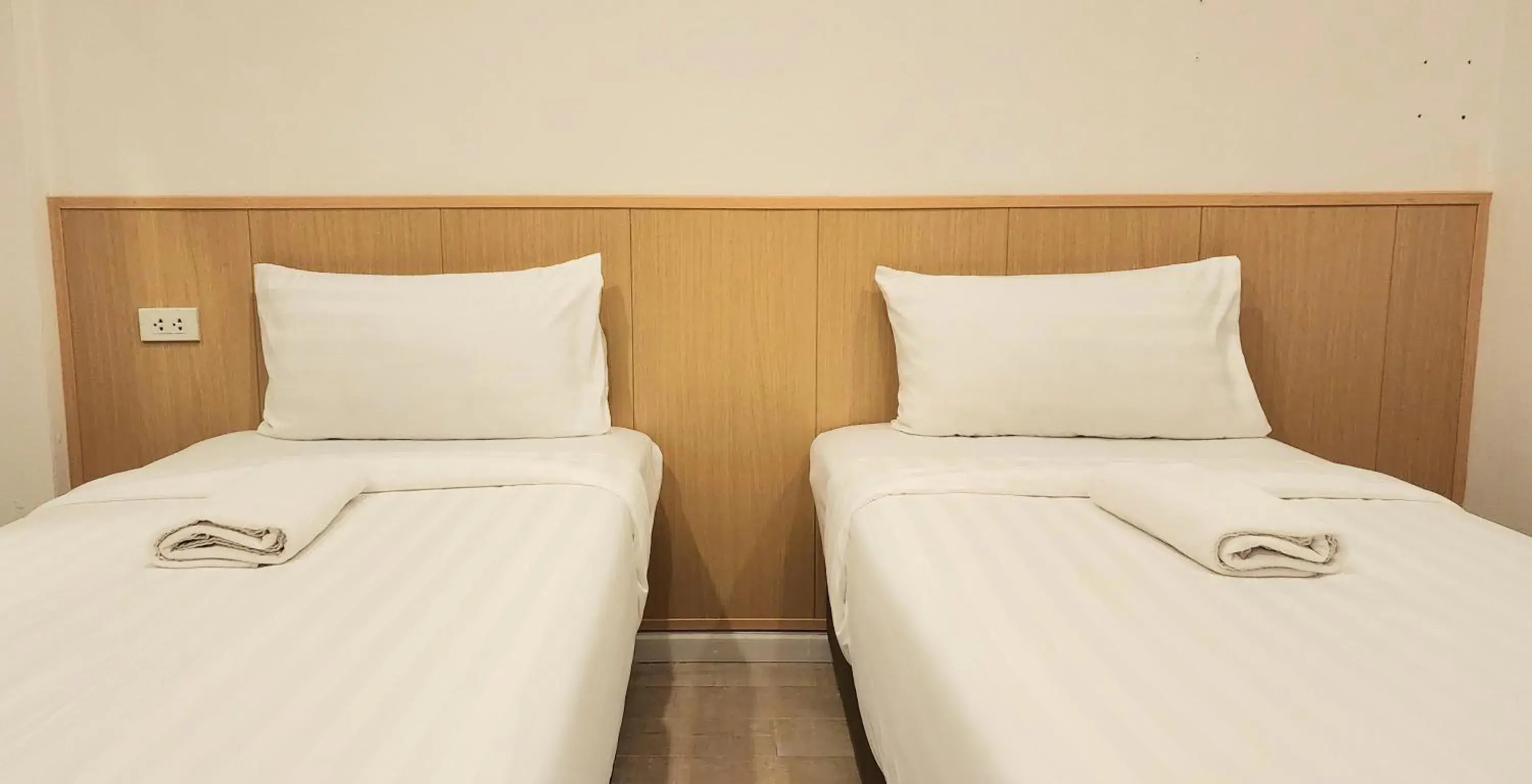 Bedroom, Bed in MORN-ING HOSTEL Bedroom, Bed in MORN-ING HOSTEL