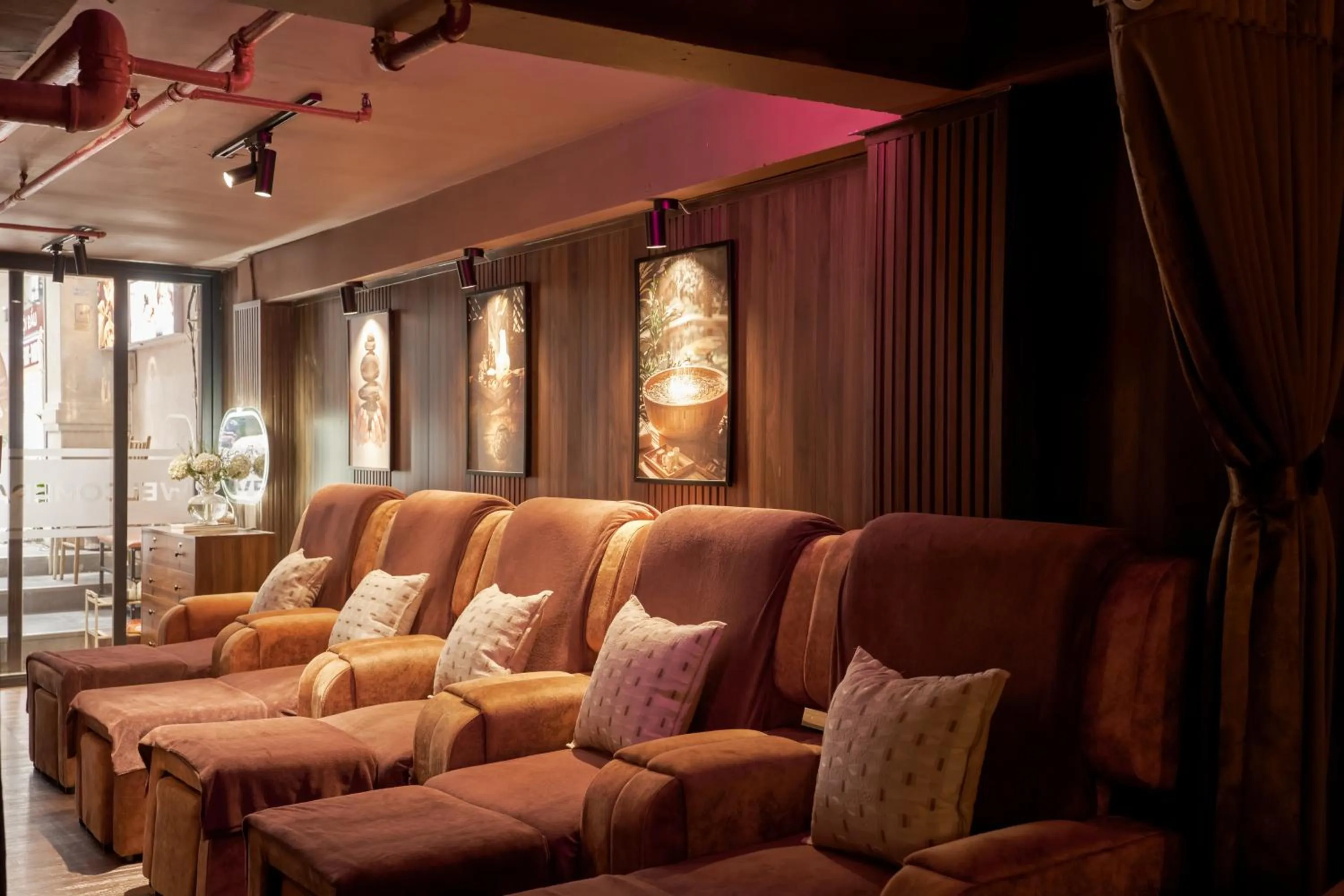 Spa and wellness centre/facilities in An Thinh Central Hotel - Ben Thanh Market