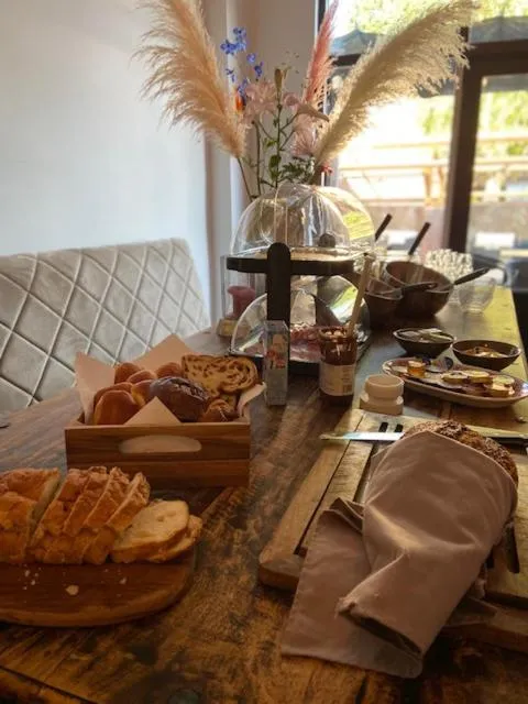 Restaurant/places to eat in Hostellerie Horst