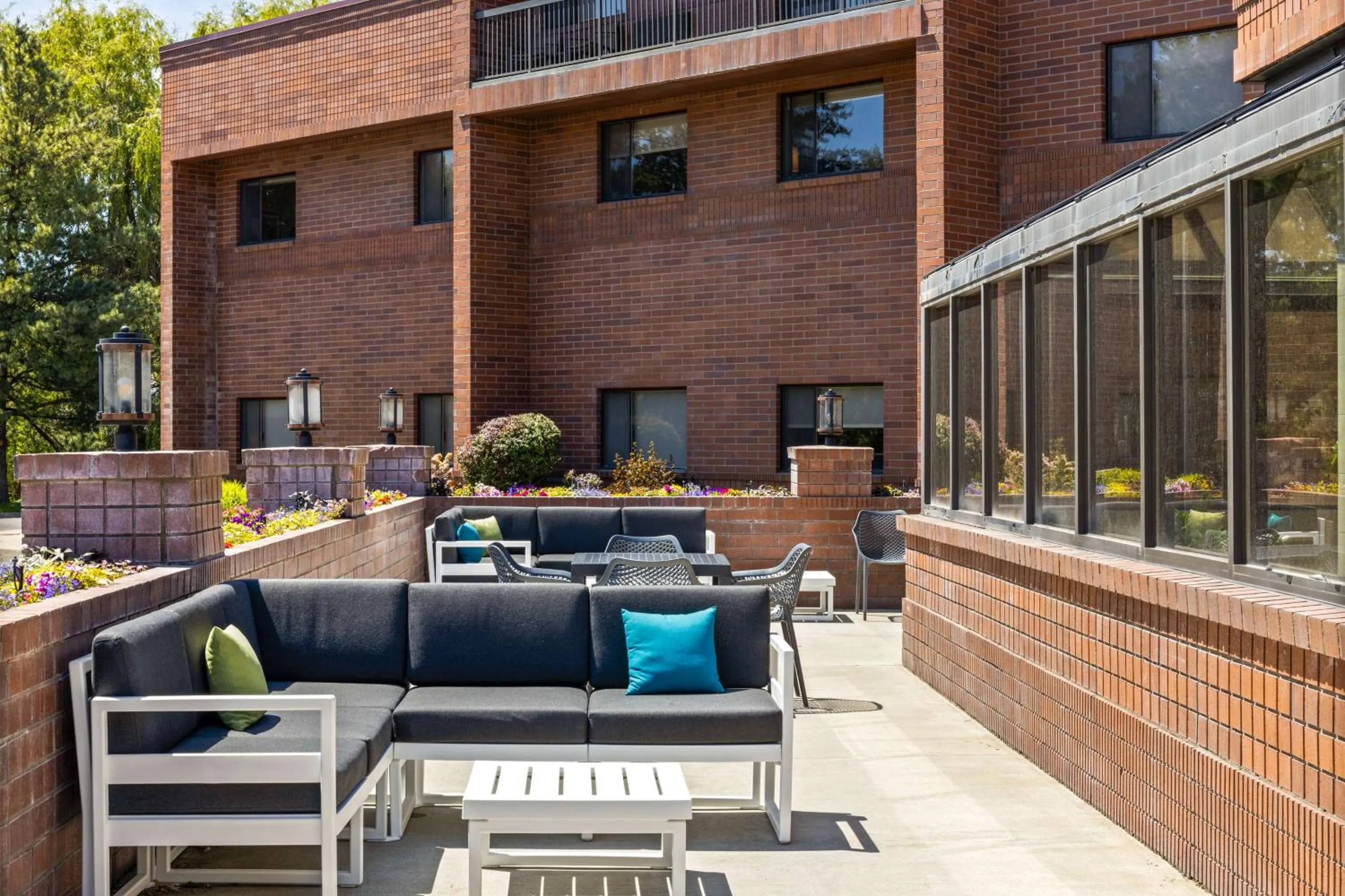 Patio in Hampton Inn Spokane Airport