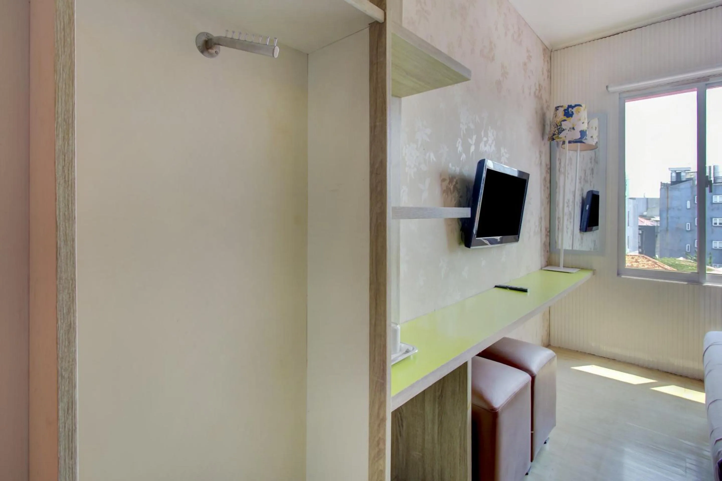 Bedroom in Collection O Gambir Near Masjid Istiqlal Formerly Aleander Hotel