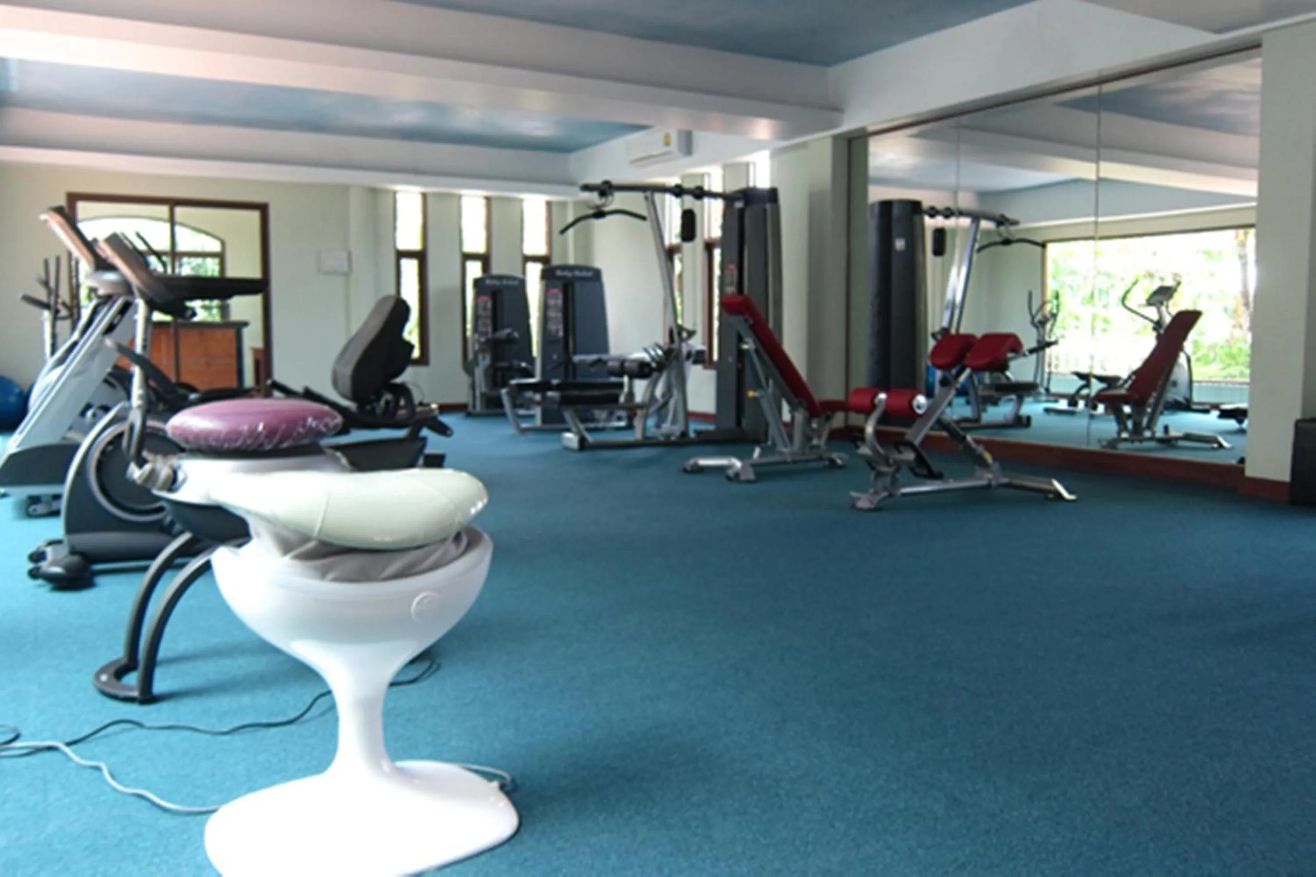 Fitness centre/facilities in Mae Pim Resort Hotel