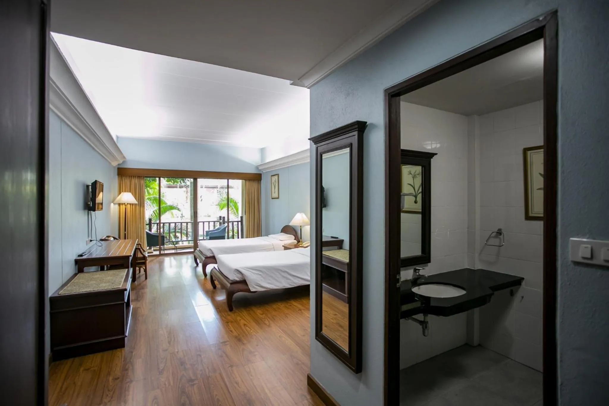 Bedroom, Bed in Mae Pim Resort Hotel