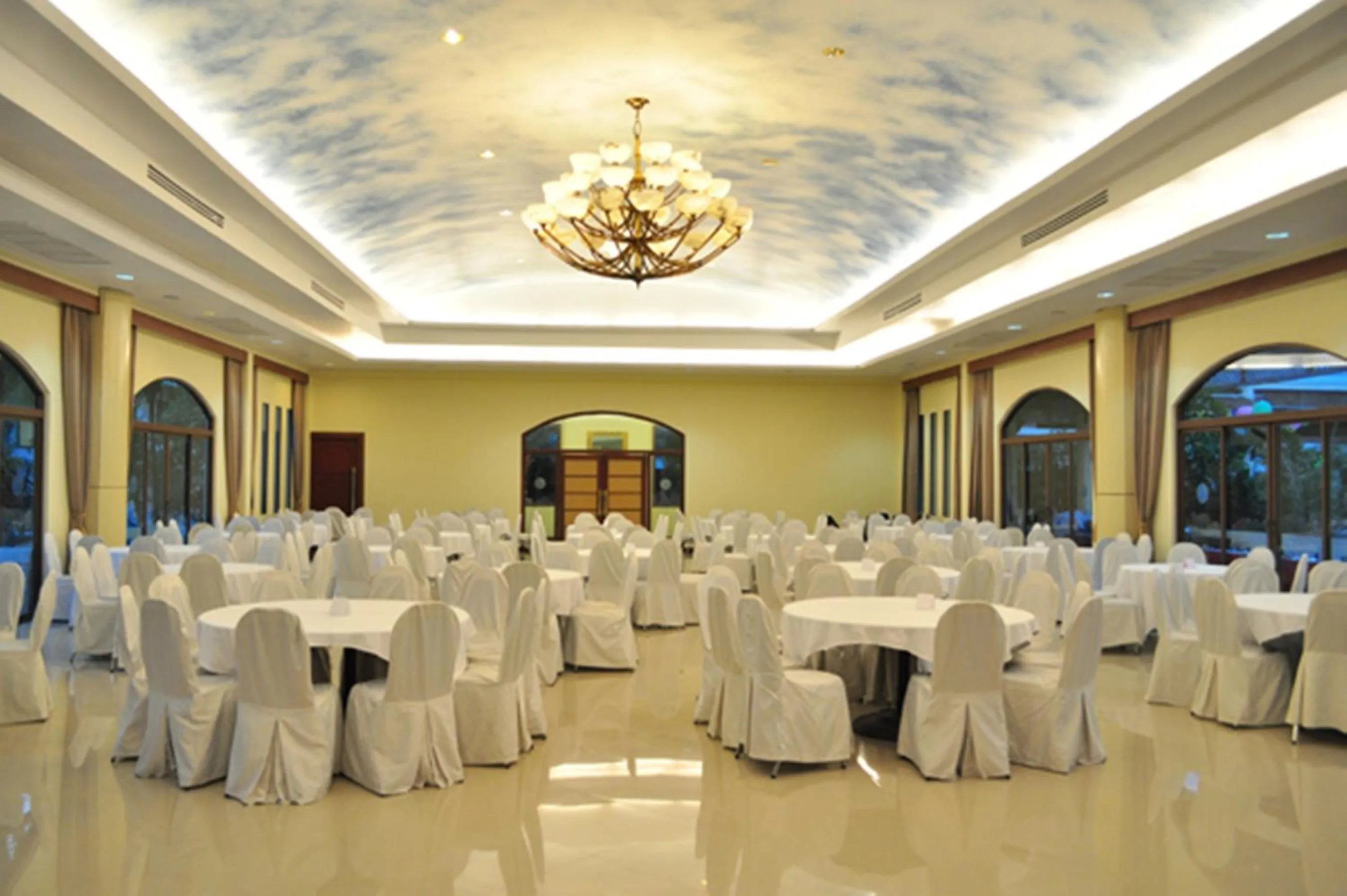 Banquet/Function facilities in Mae Pim Resort Hotel