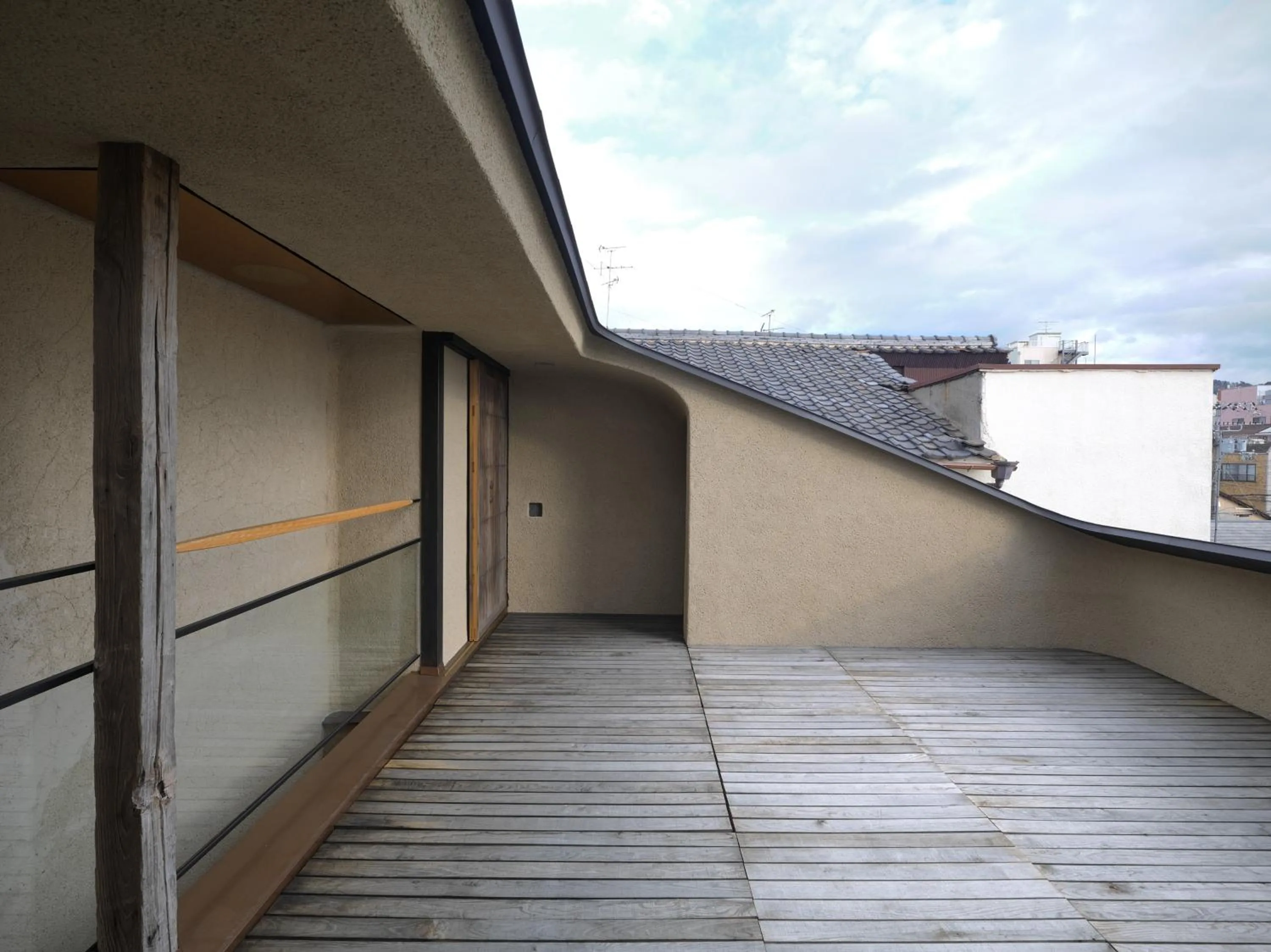 Balcony/Terrace in Komatsu Residences