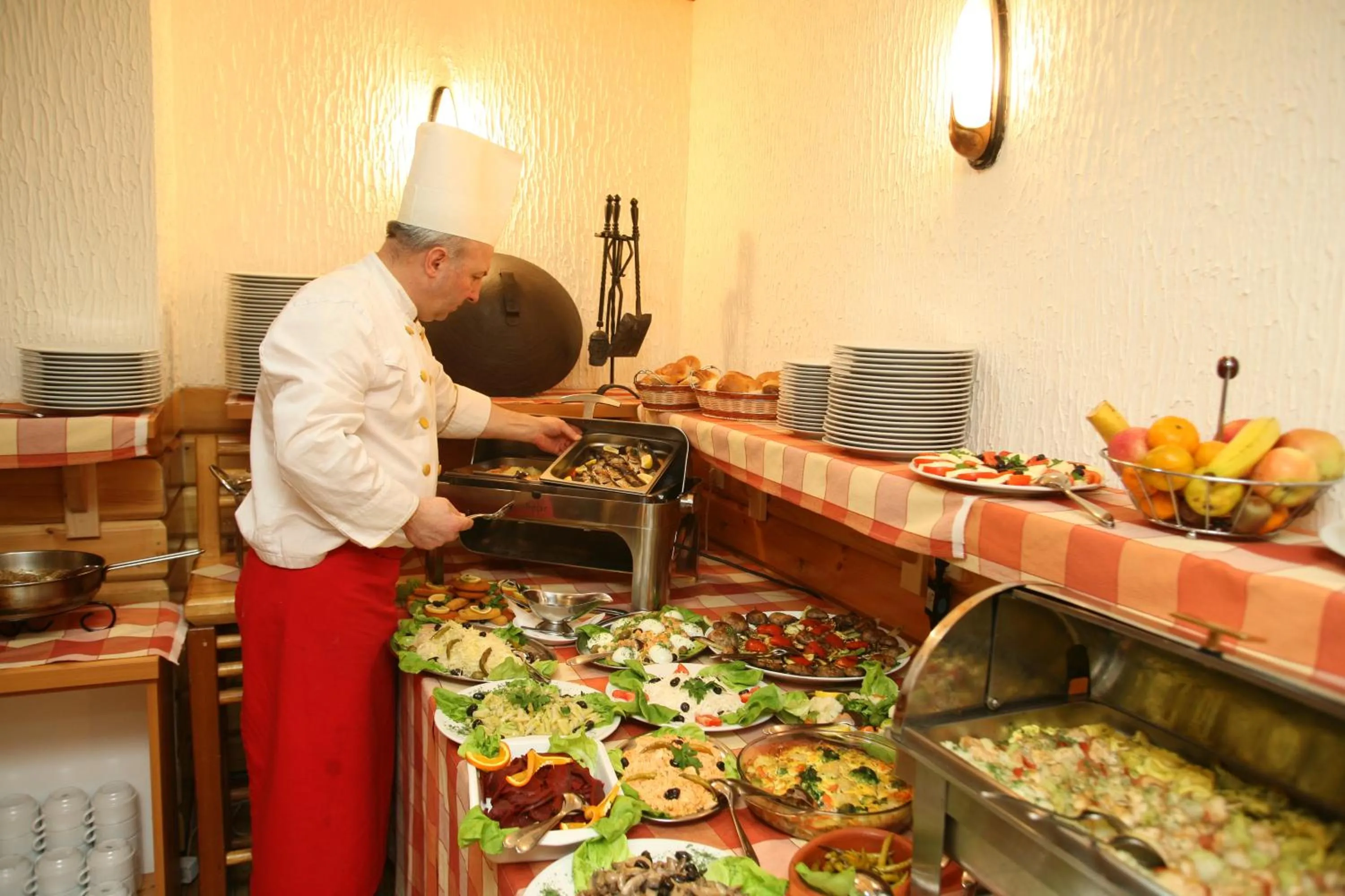 Food and drinks in Hotel Board
