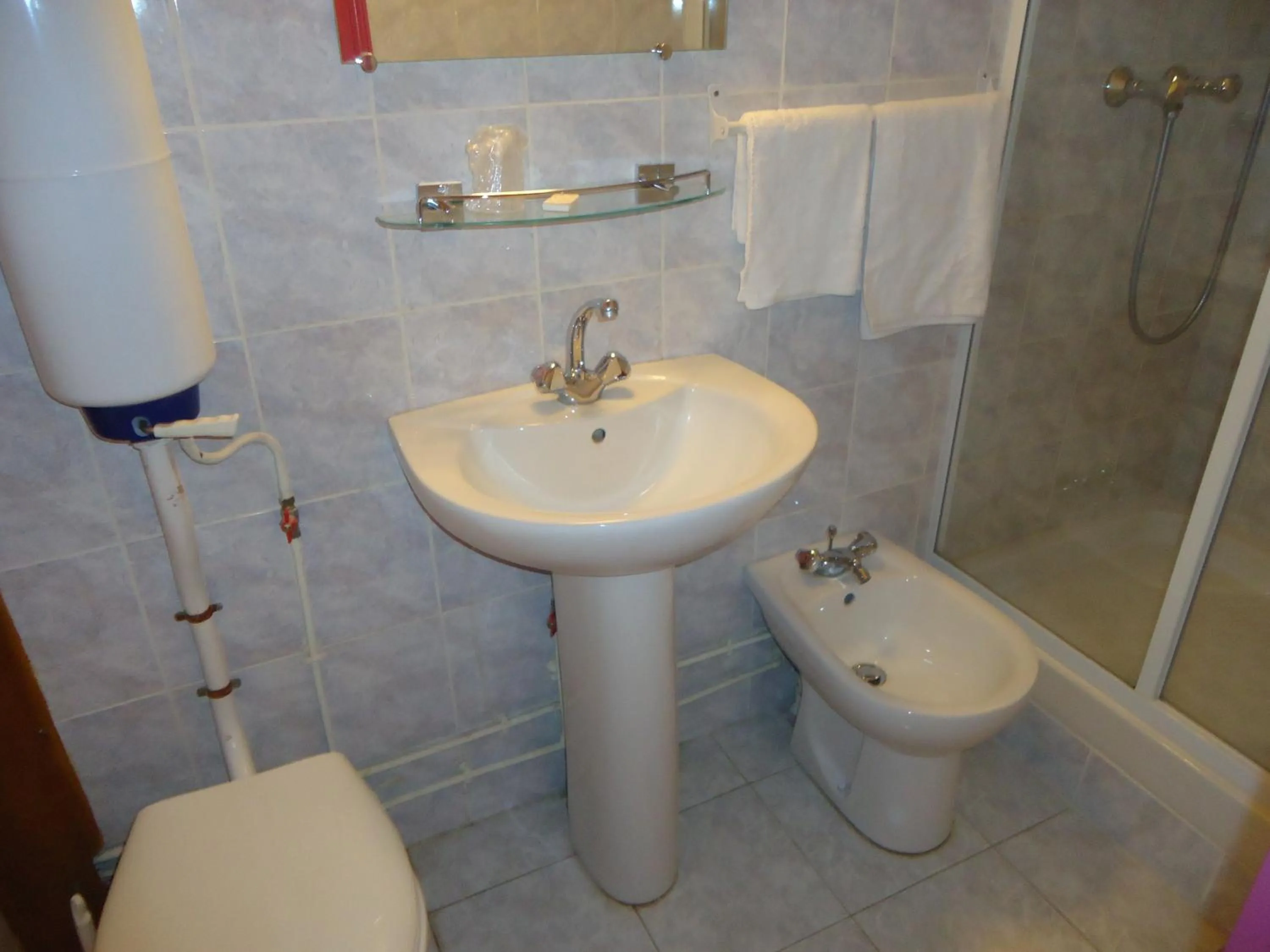 Bathroom in Hotel des Belges