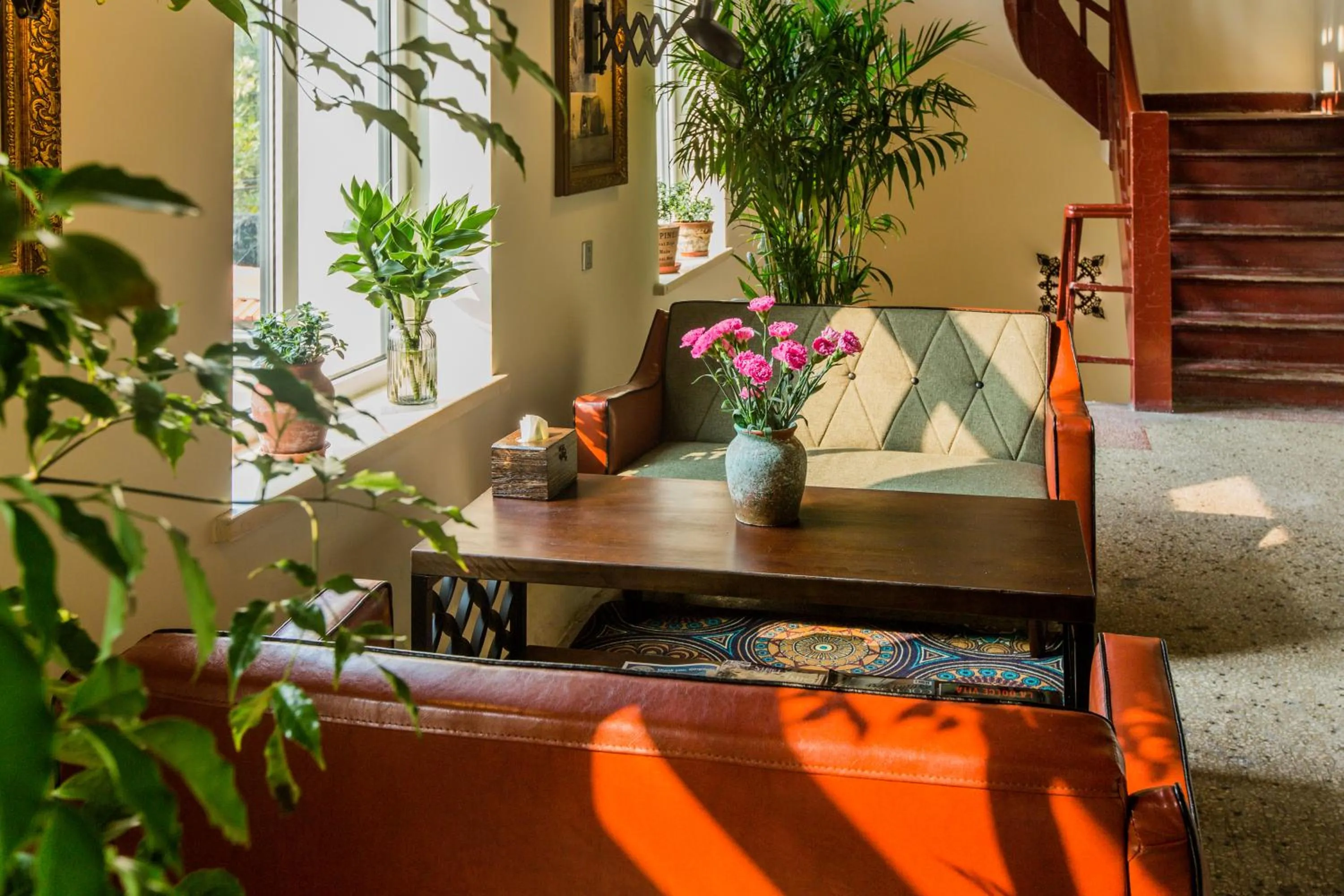 Lounge or bar in Qingdao Kaiyue Hotel Zhongshan Road St Michael's Cathedral and Zhanqiao Pier