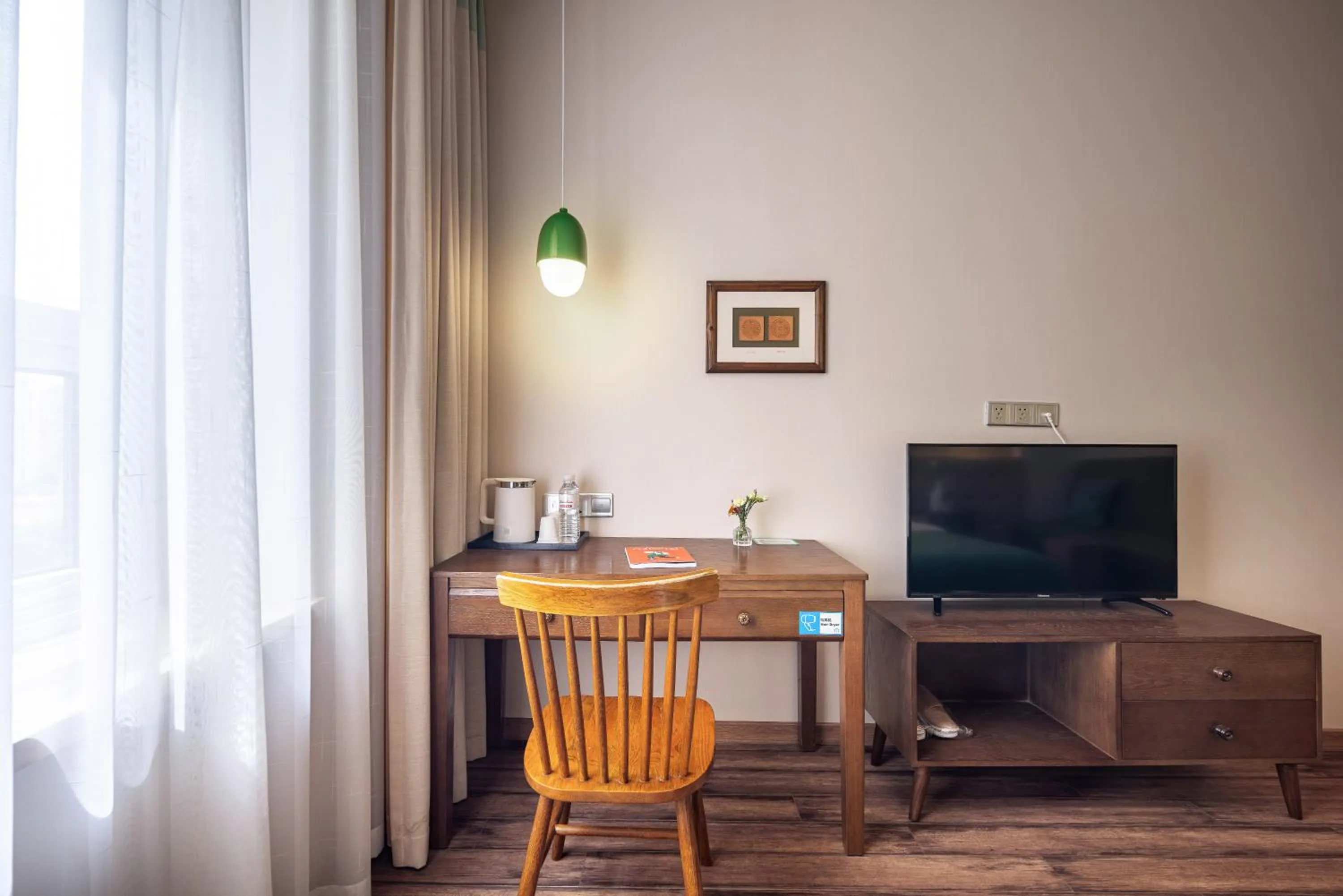 Qingdao Kaiyue Hotel Zhongshan Road St Michael's Cathedral and Zhanqiao Pier