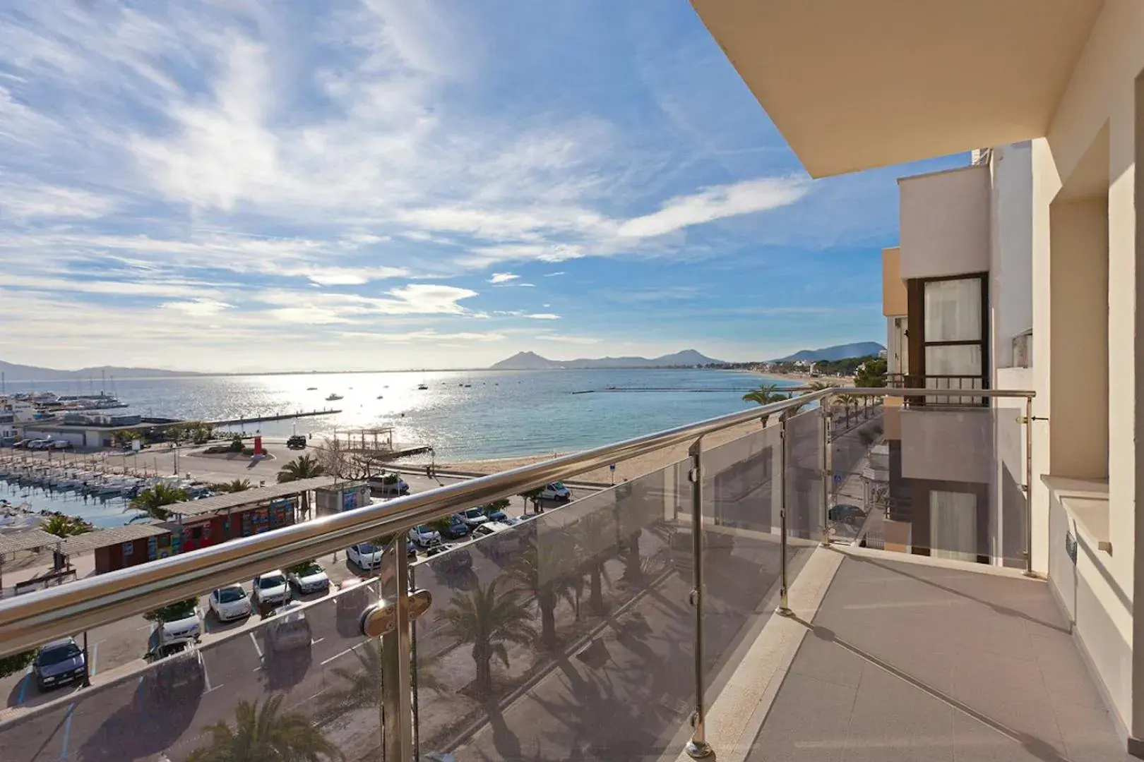 Penthouse Frontline Apartment Next to Beach Penthouse Frontline Apartment Next to Beach