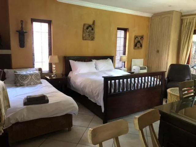 Bedroom, Bed in The Lemon Tree Self- Catering