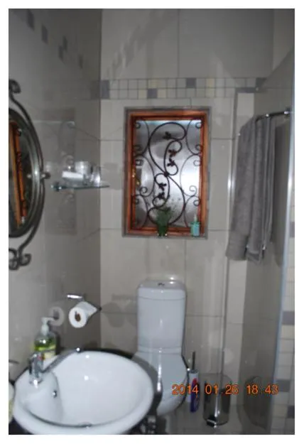 Toilet in The Lemon Tree Self- Catering