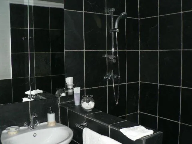 Bathroom in The Lemon Tree Self- Catering