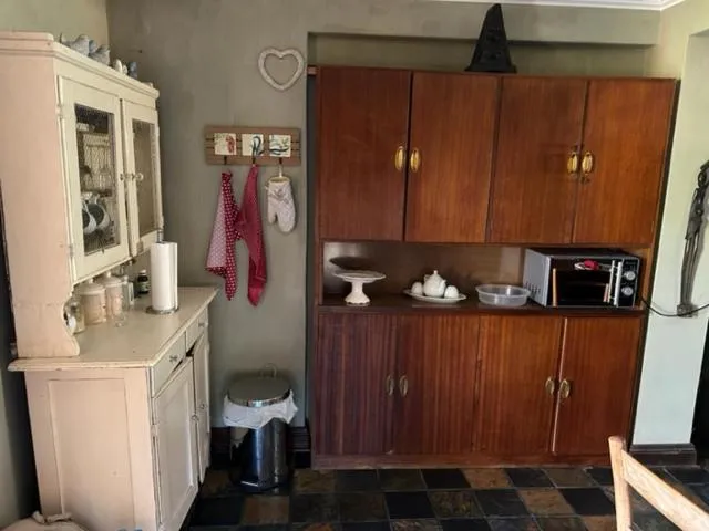 Kitchen or kitchenette in The Lemon Tree Self- Catering