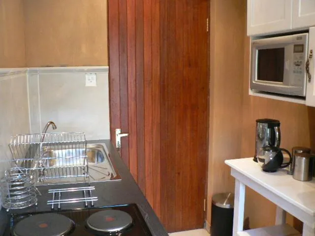 Kitchen or kitchenette in The Lemon Tree Self- Catering