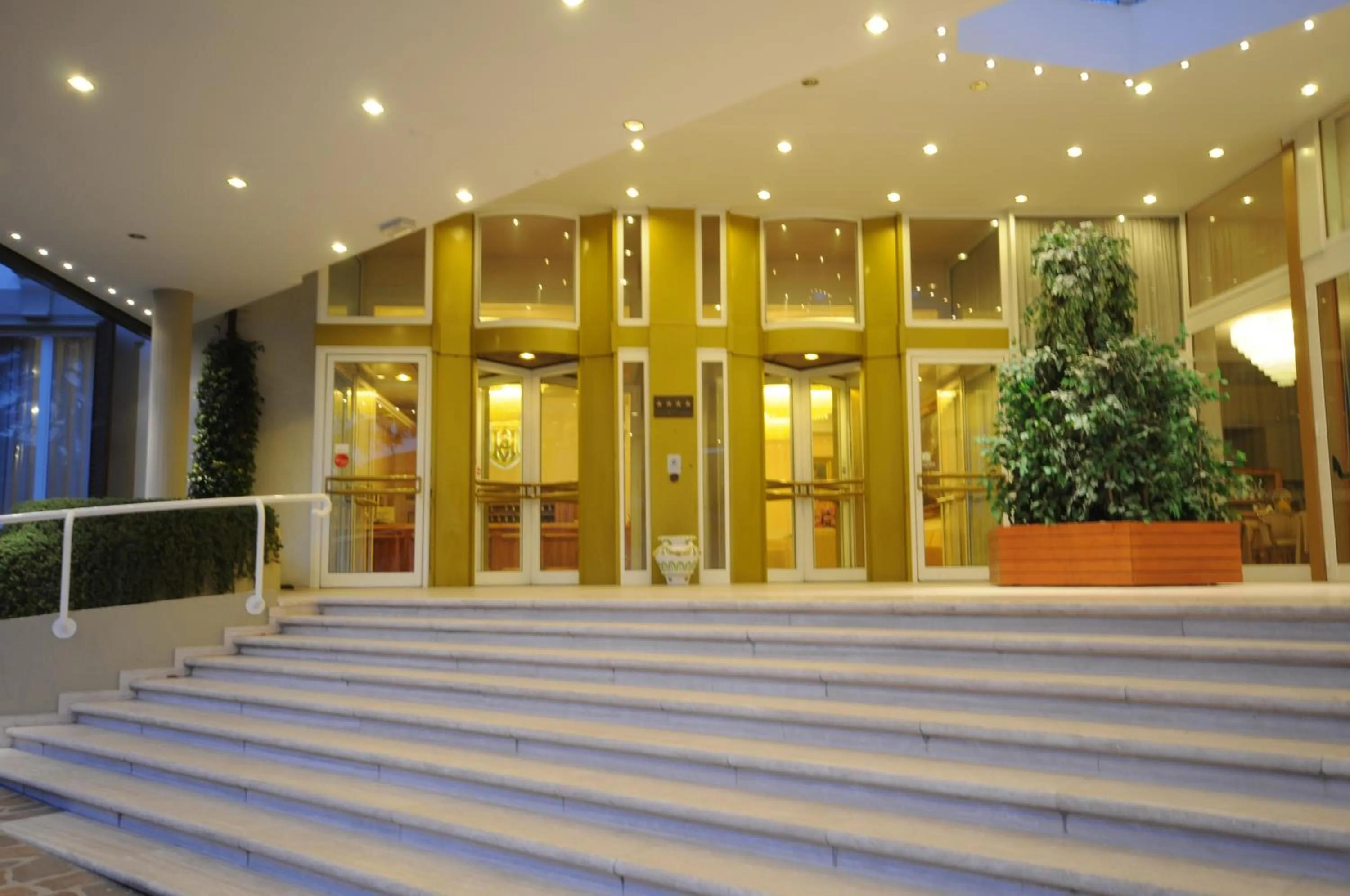 Facade/entrance in Grand Hotel Excelsior