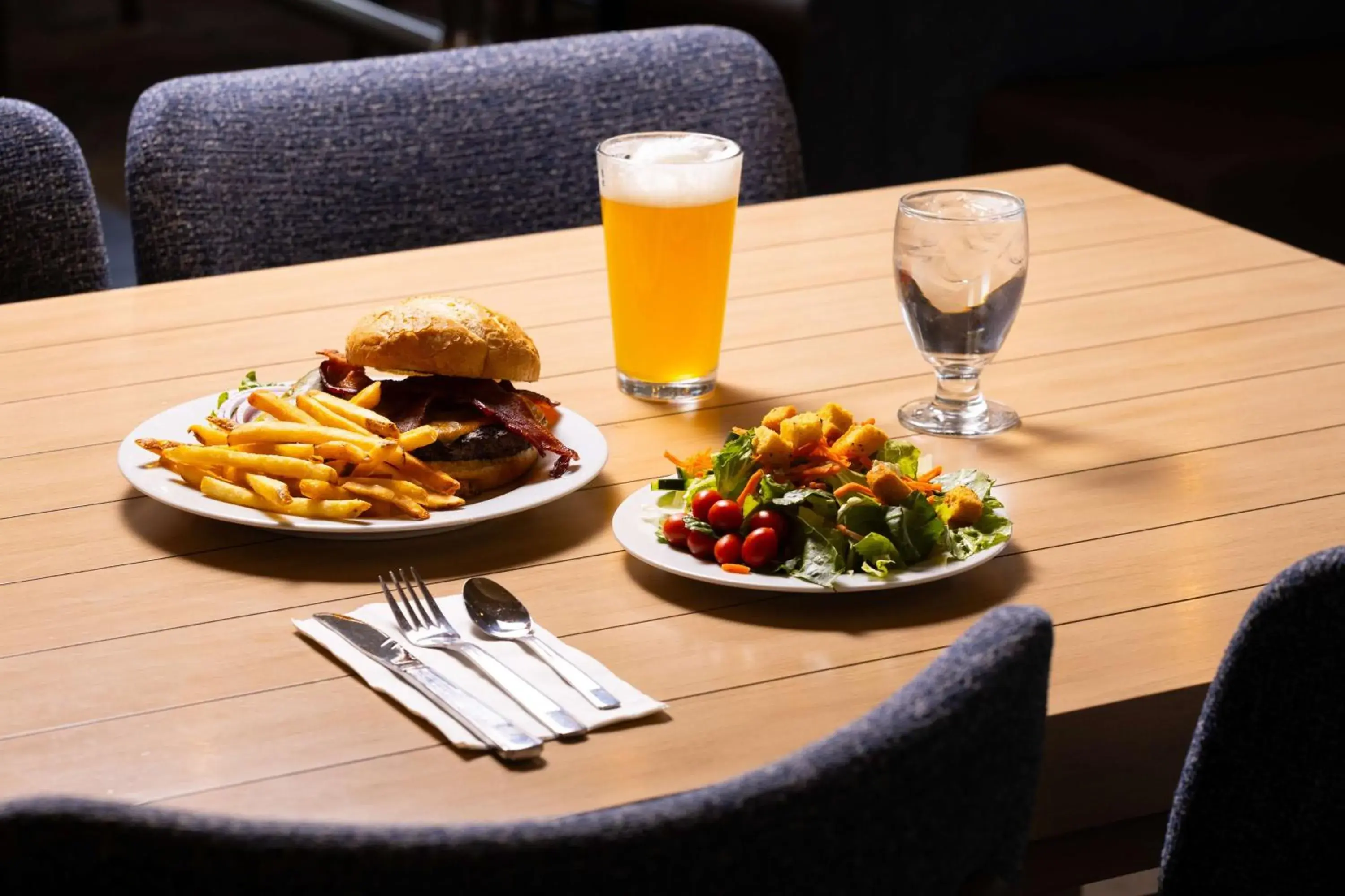 Restaurant/places to eat in Hilton Garden Inn Spokane Airport Restaurant/places to eat in Hilton Garden Inn Spokane Airport