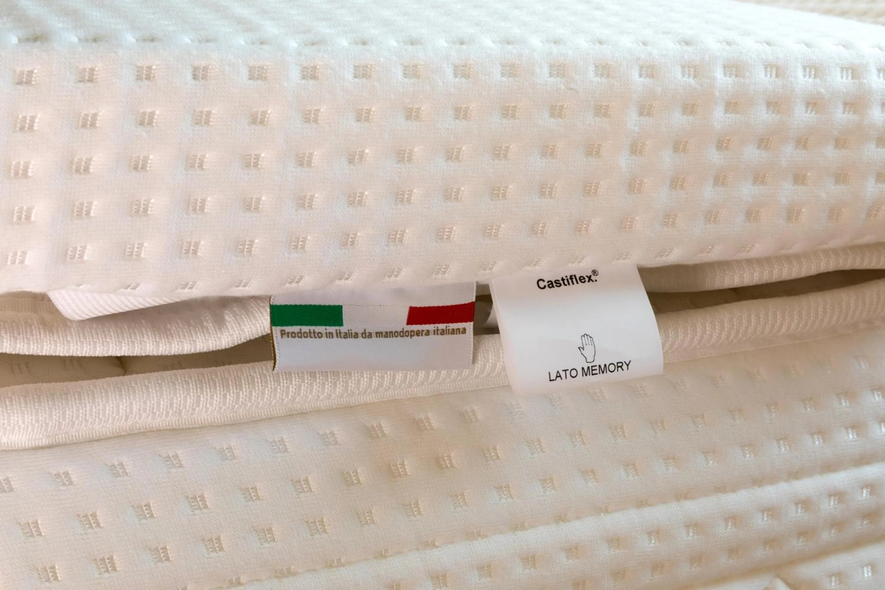 Bed in Boiardo Hotel